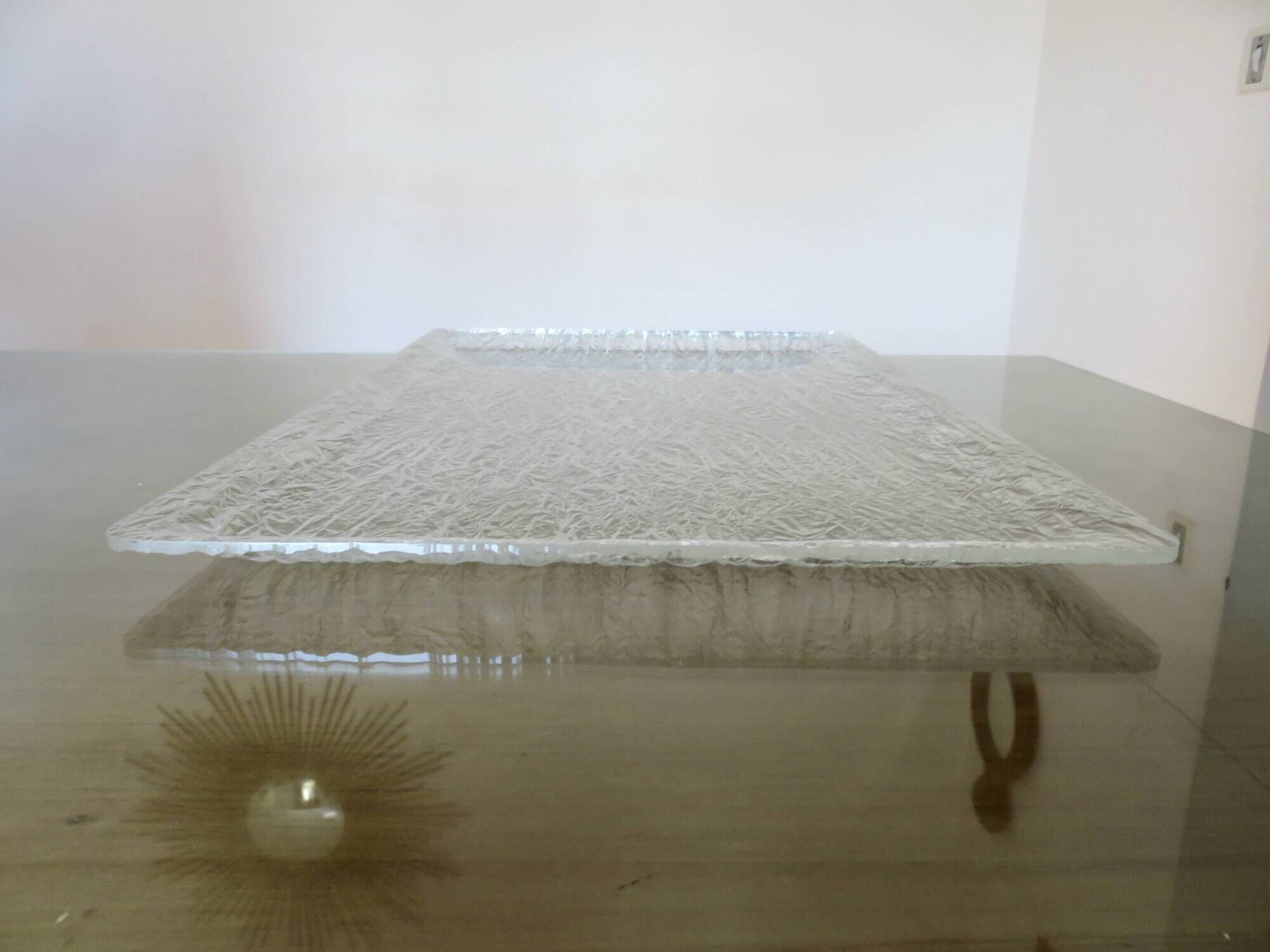 Very large "Roche Bobois" tray in plexiglass, altuglas, lucite, 1970s.
