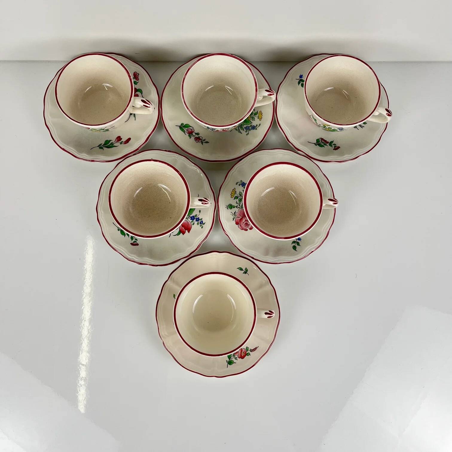 Set of 6 coffee cups with saucers model Réverbère by KG Lunéville.