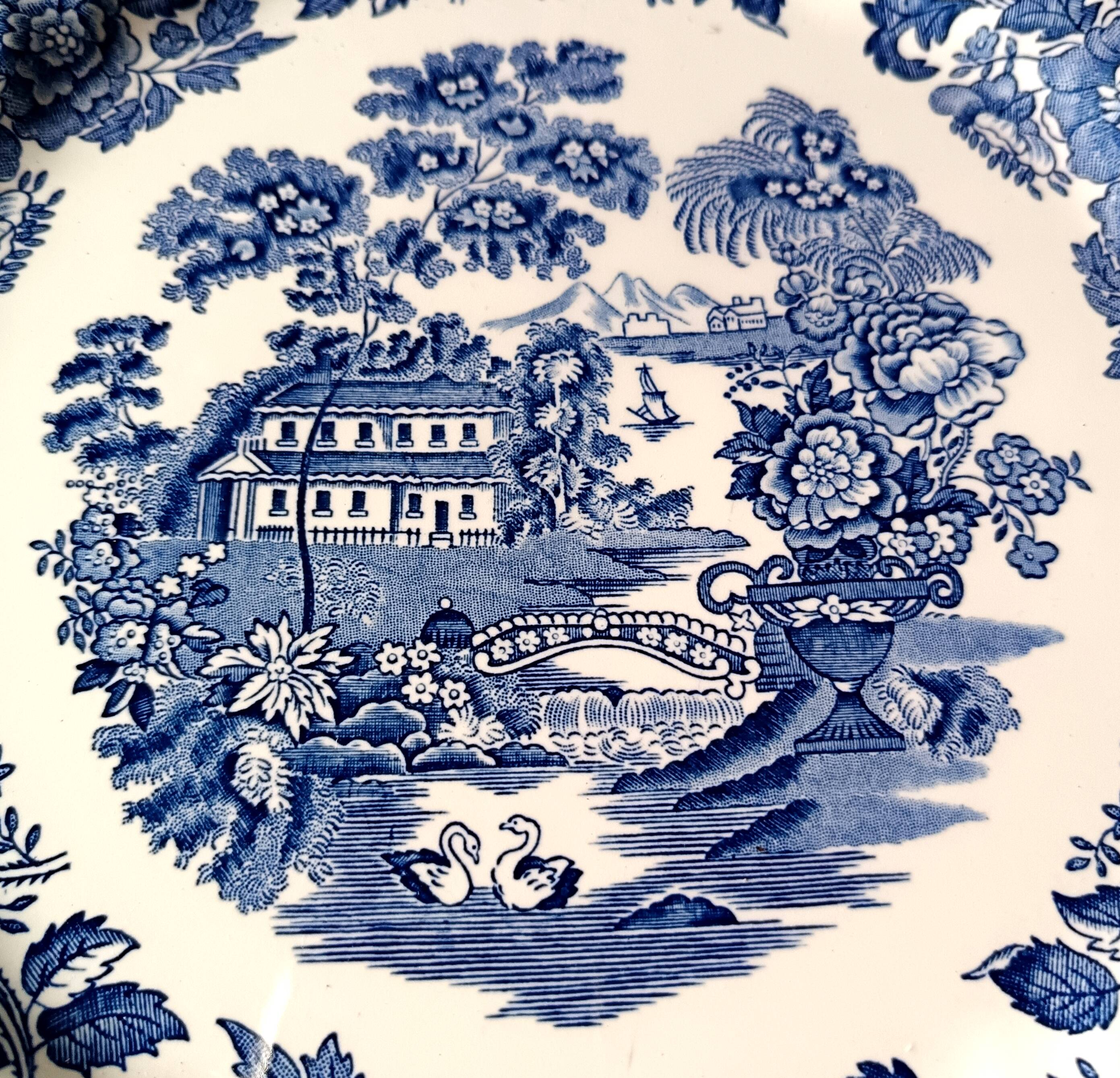 Set of 2 vintage ceramic dishes, churchill england