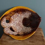 Zoomorphic fish-shaped slipcase in slipware, Vallauris