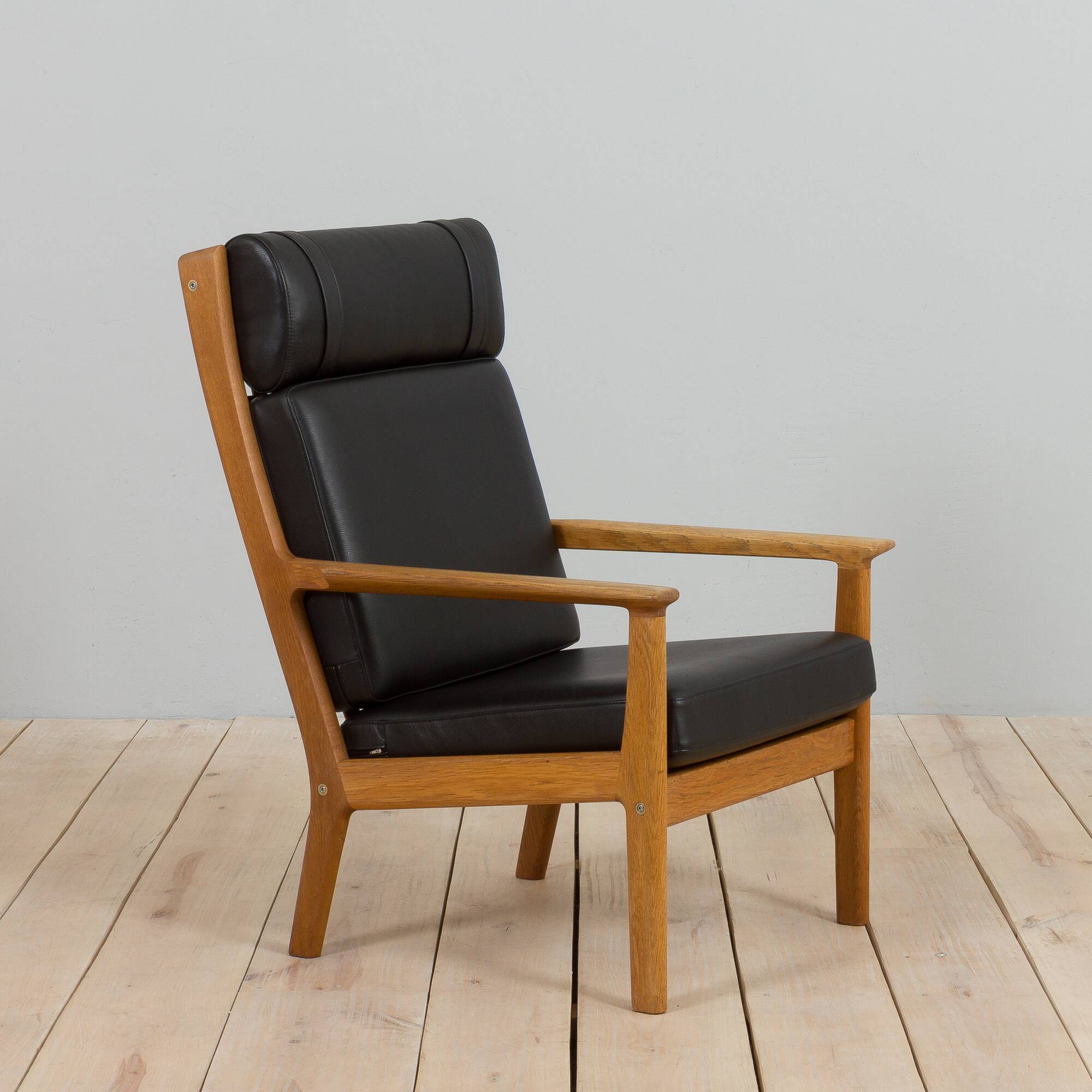 Hans Wegner GE 265 armchair  for Getama in Oak & Black Leather, Denmark