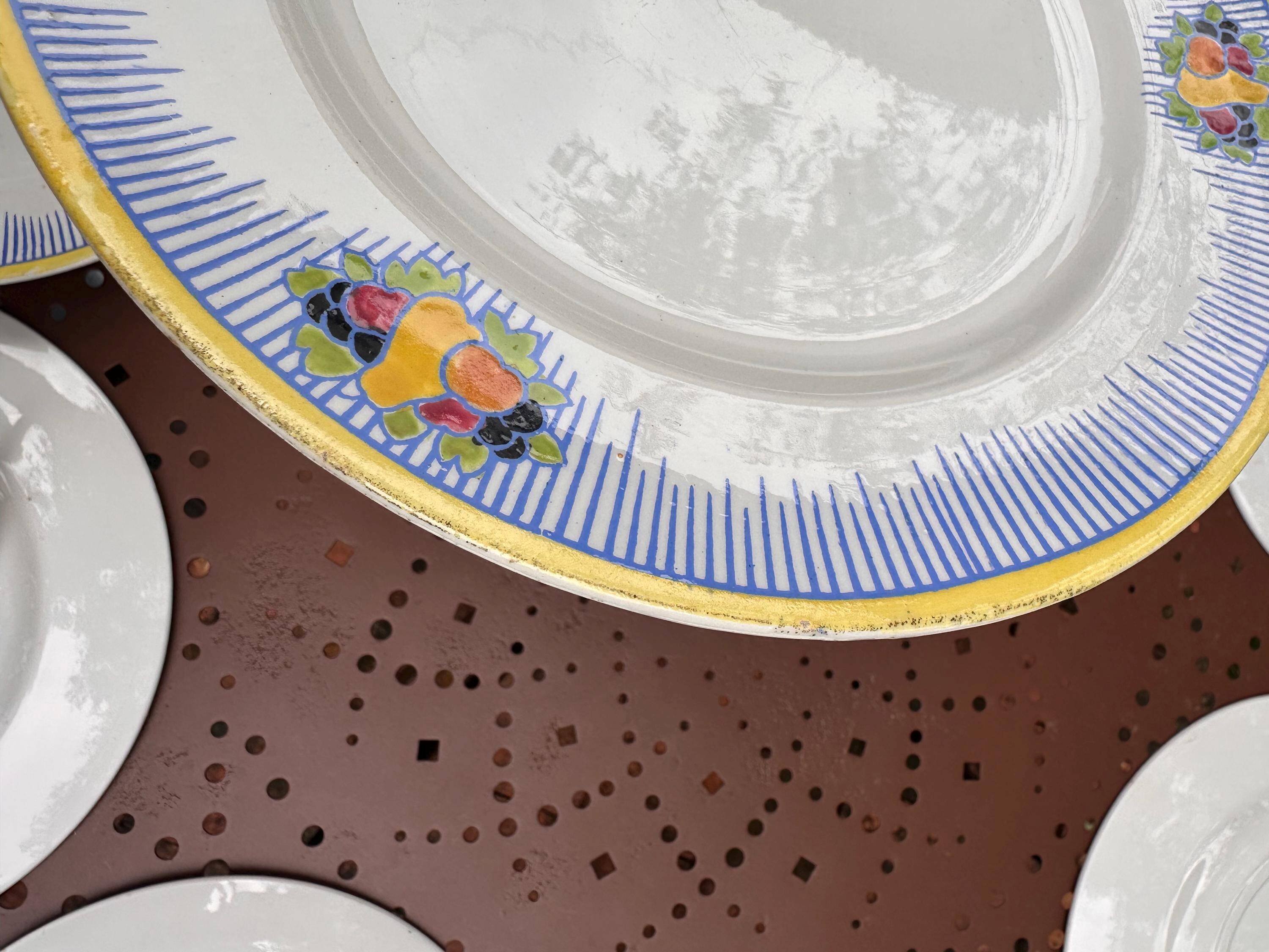 Set of 10 flat plates Boch Frères La Louvière – Art Deco fruit design