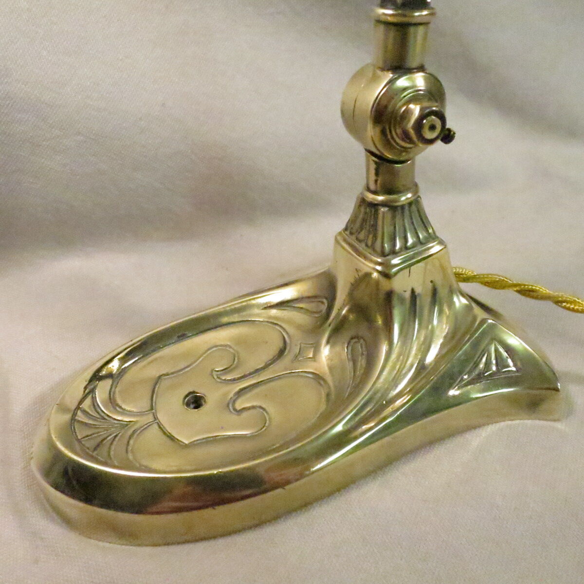 Art nouveau table lamp