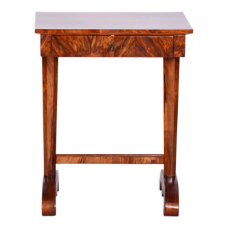 Biedermeier side table, restored, walnut, austria, 1820s