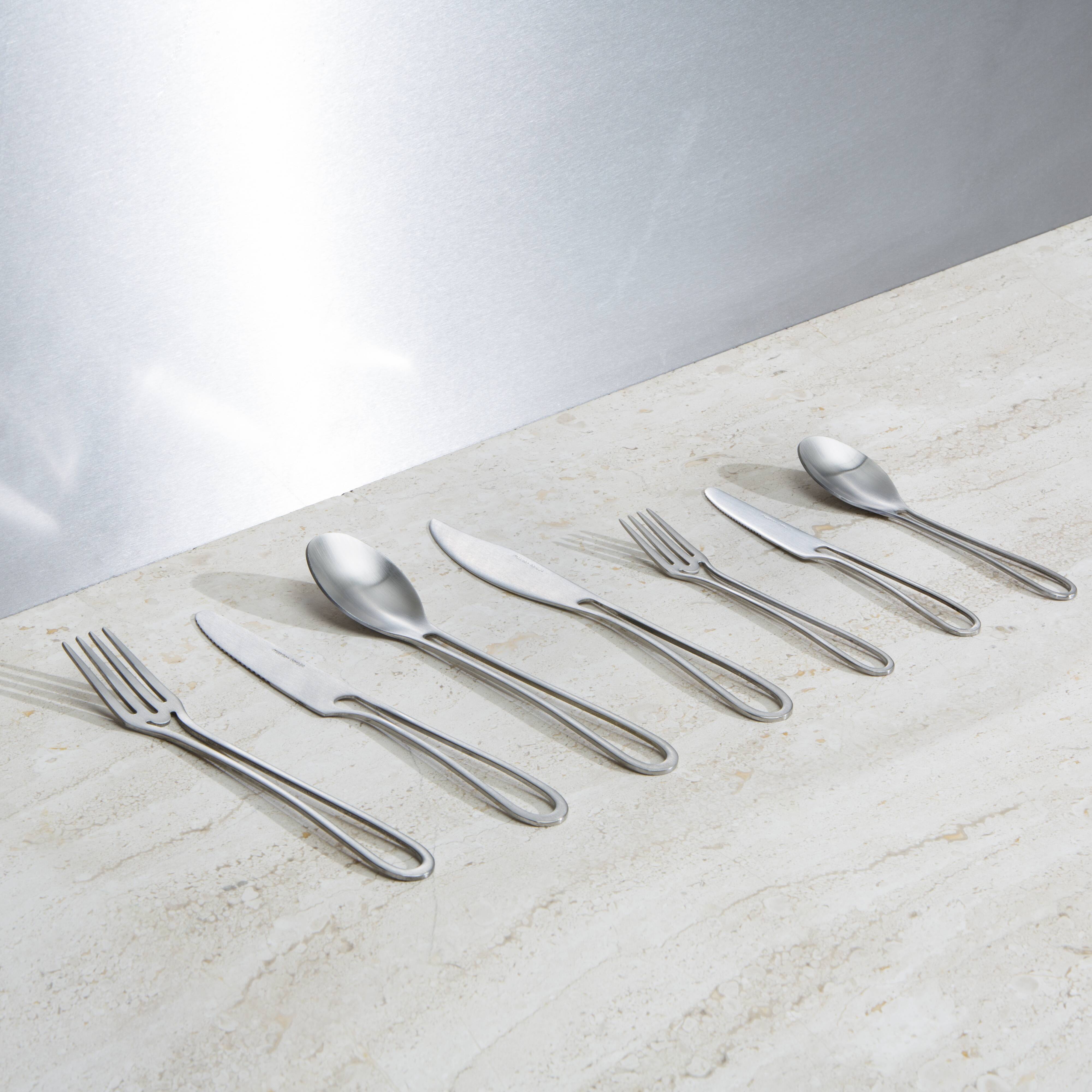 Outline cutlery set 42 pieces flatware set fork knife spoon and small items