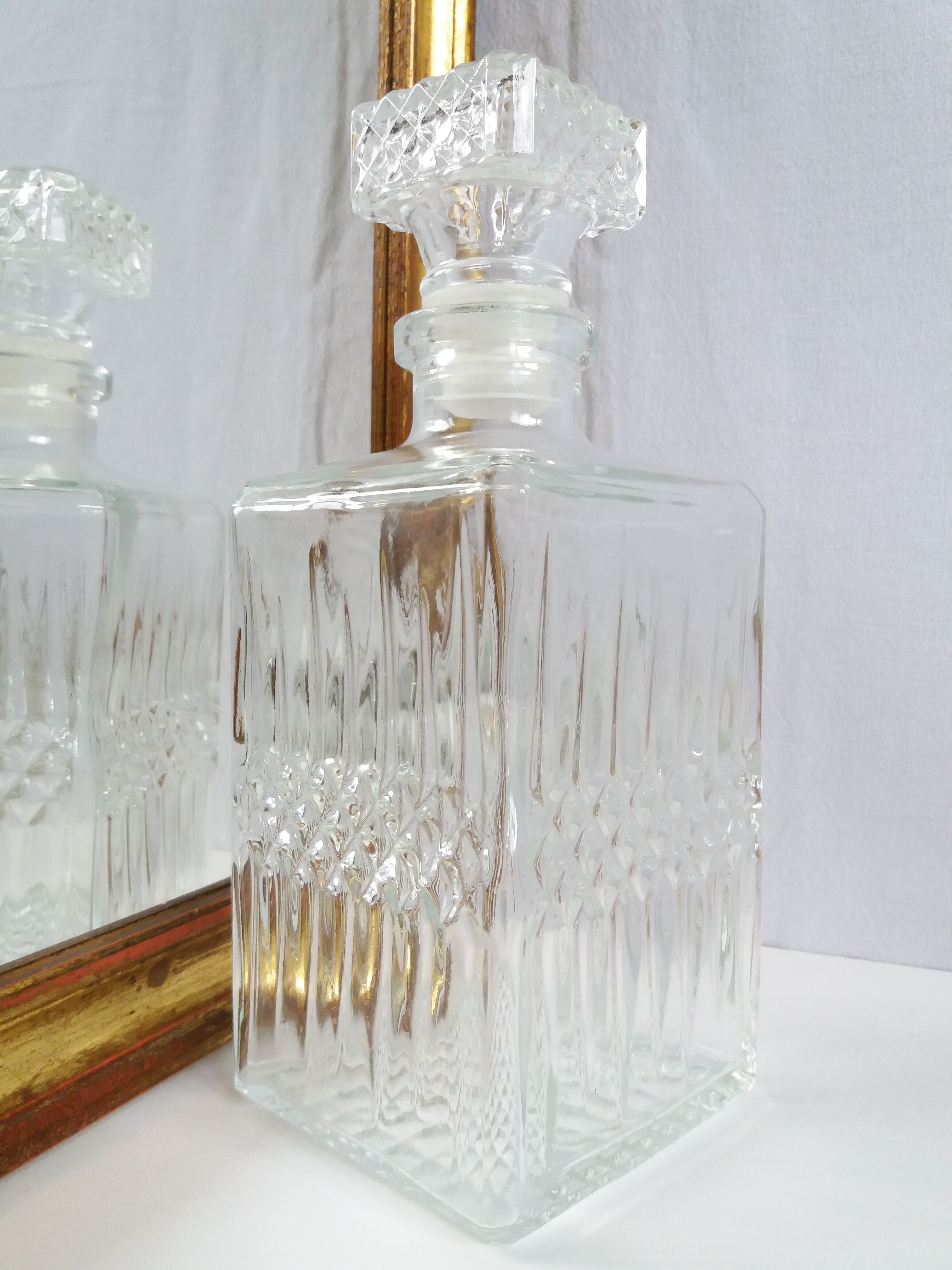 Carafe and whisky glasses service