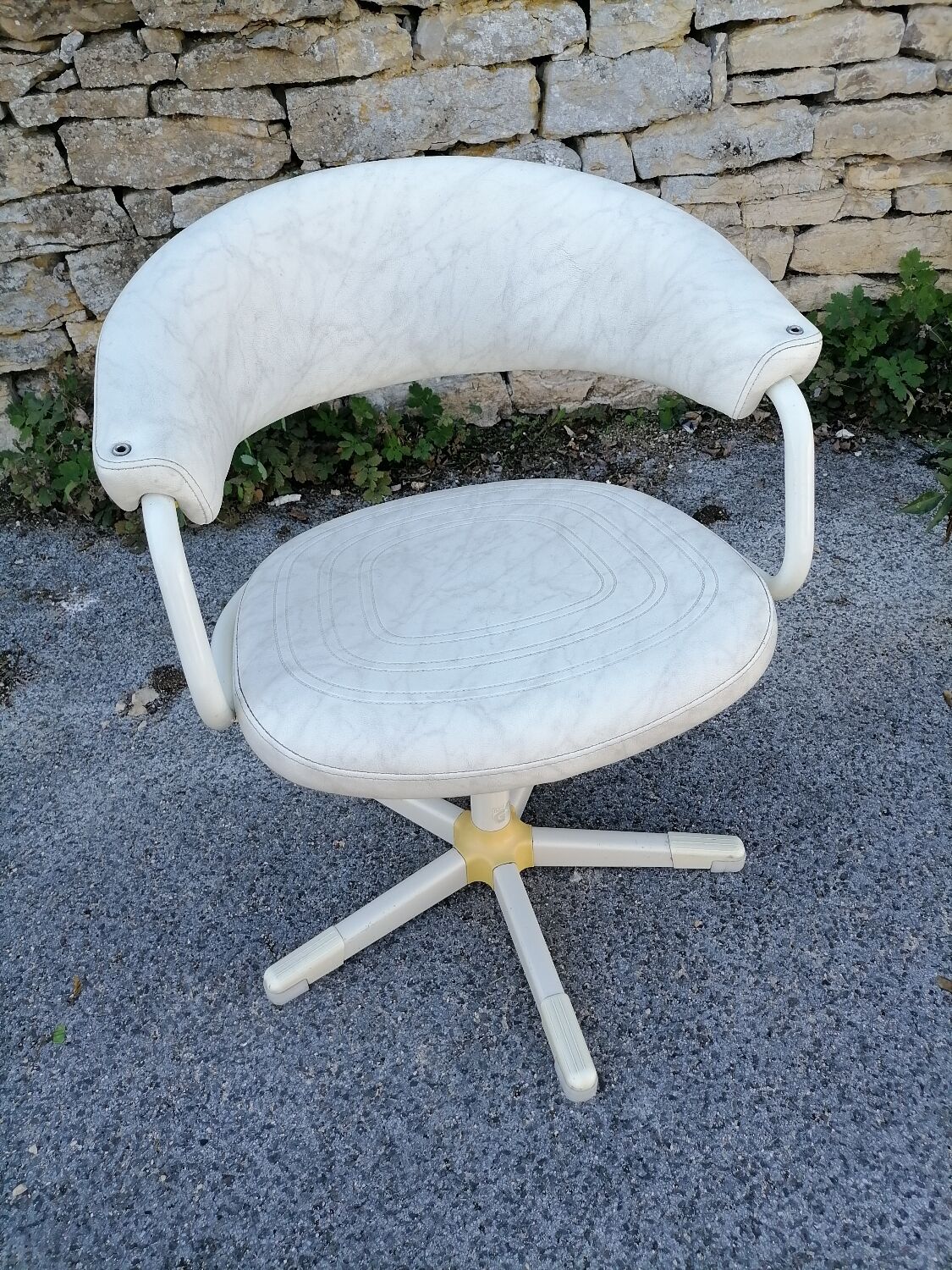 Vintage barber chair suite