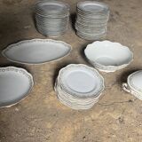 Large Limoges porcelain dinner service – floral decoration and gold trim