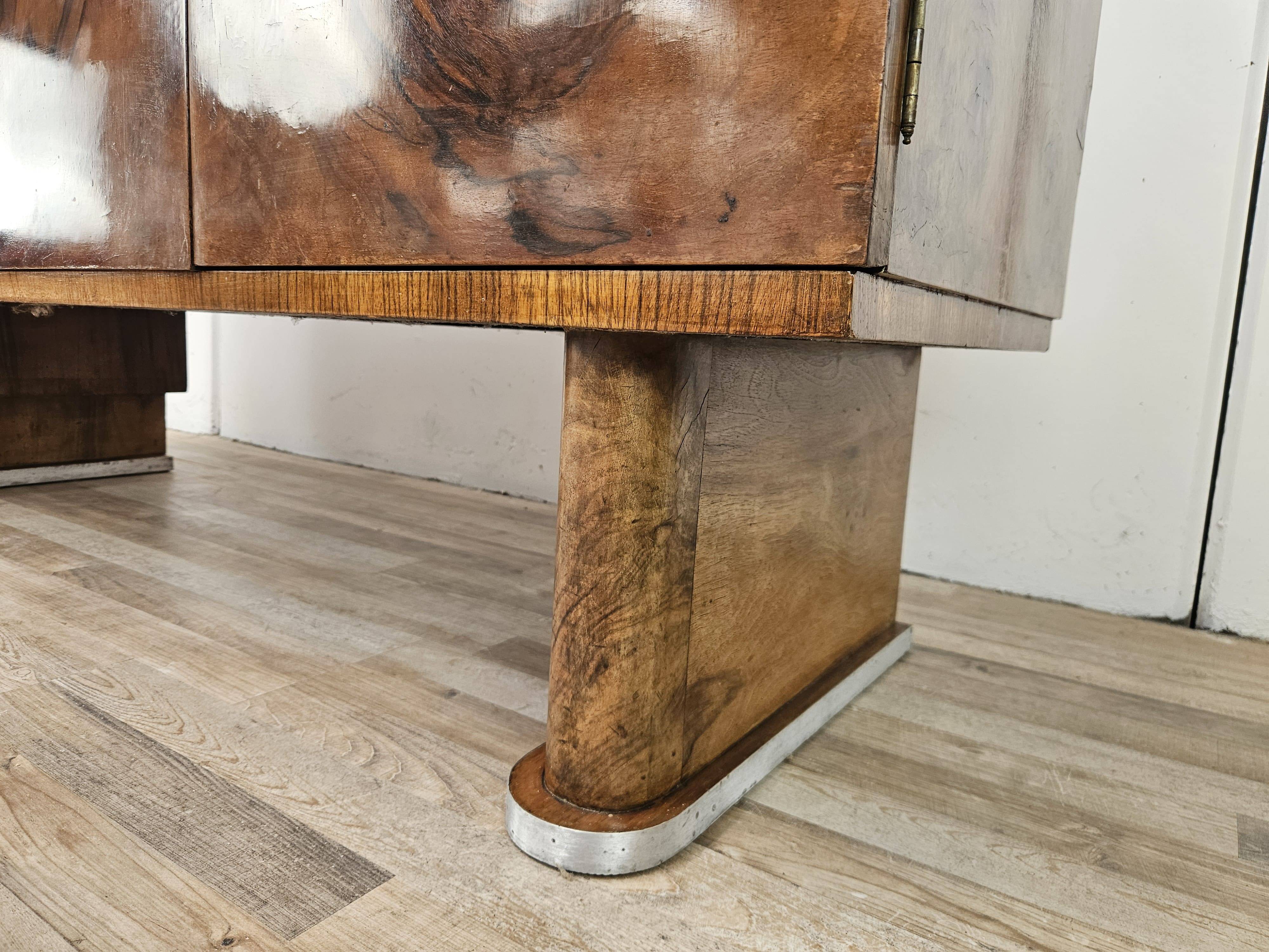 Art Deco sideboard in root walnut and fog with an aluminium base, 1940.