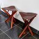 Ensemble de tabourets tripode teck et cuir