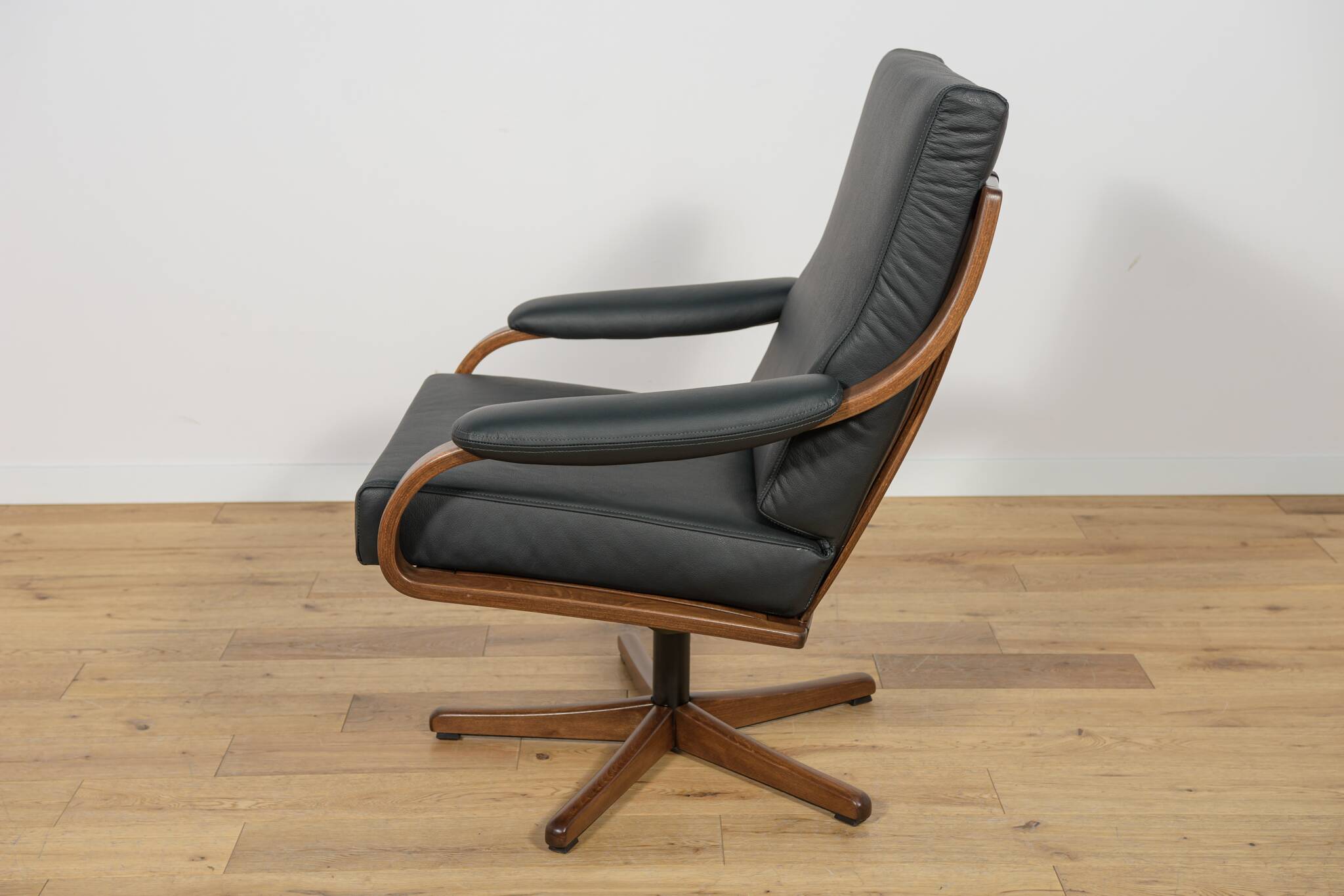 Office Armchairs from Soda Galvano, Norway, 1960s, set of 2