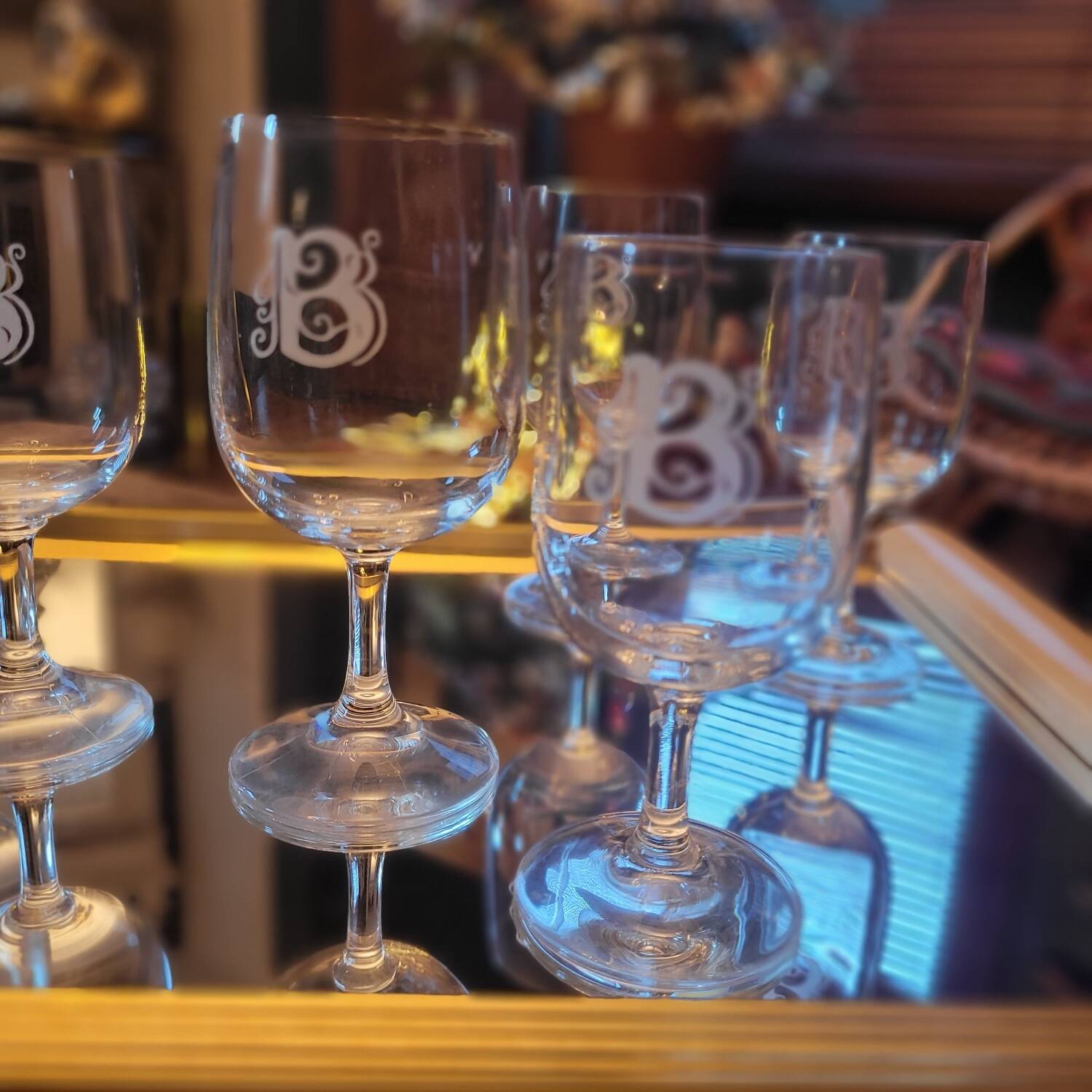 Set of 70s stemmed glasses