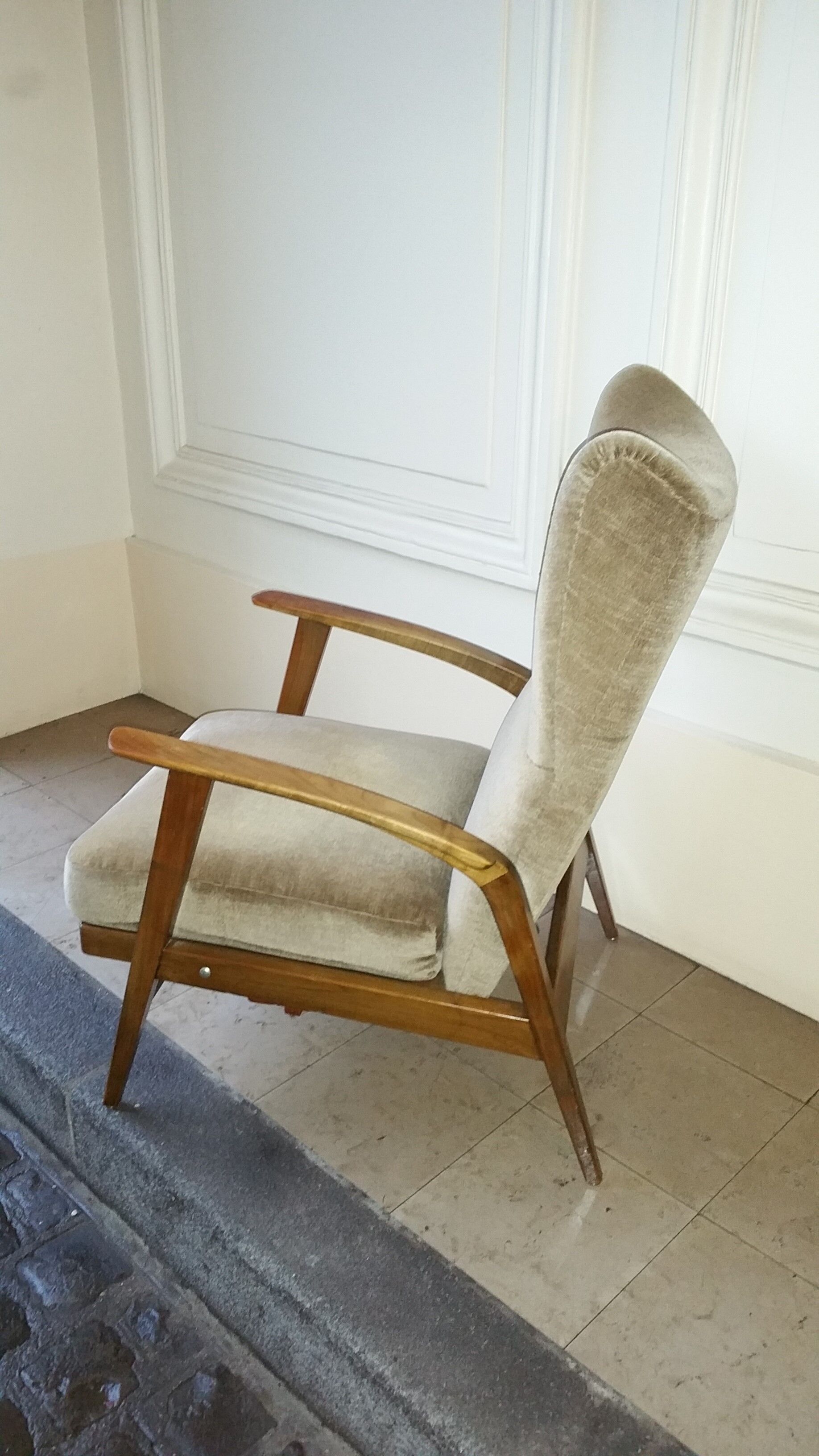 Wingback Chair wing chair beige Knoll 1965