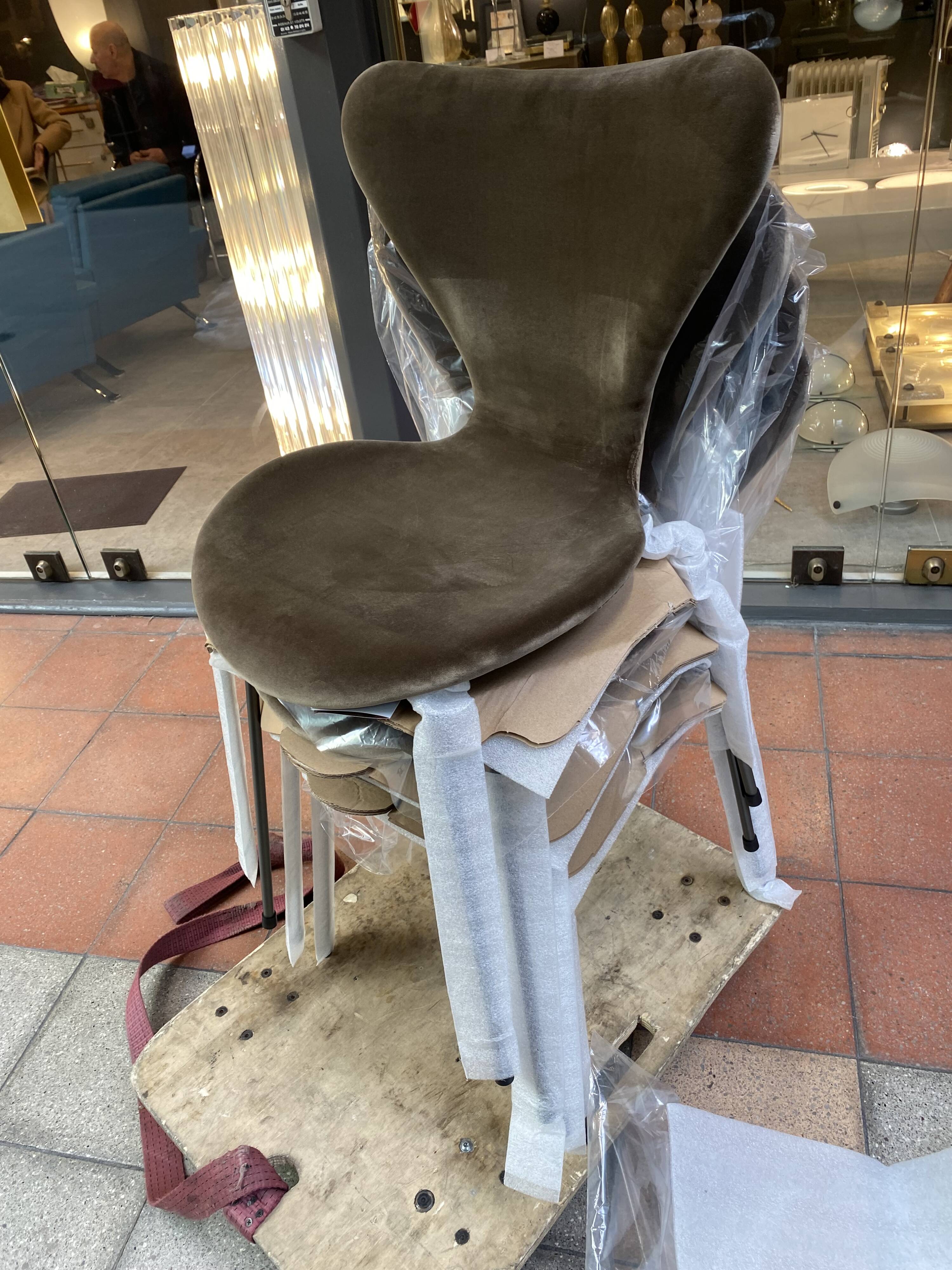 Lot de 4 chaises Série 7 - Edition Fritz Hansen