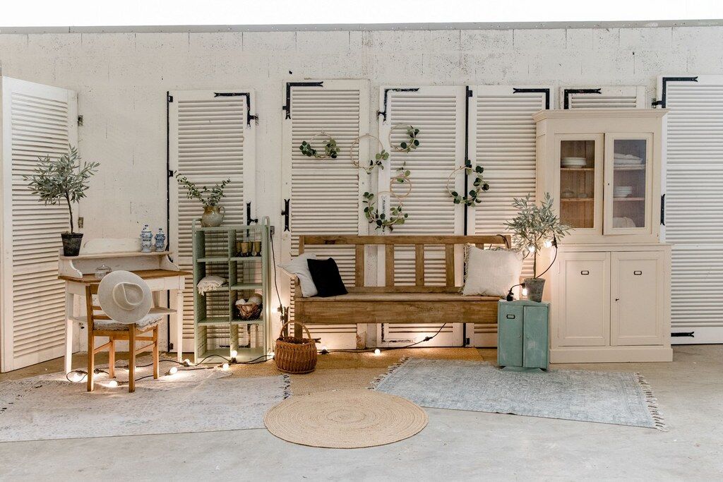 Vintage wooden dresser - linen colors