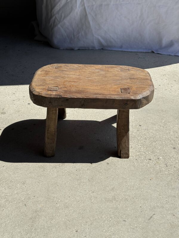Petit stool, tabouret d'appoint en teck massif ovale wabi-sabi H25 45x31
