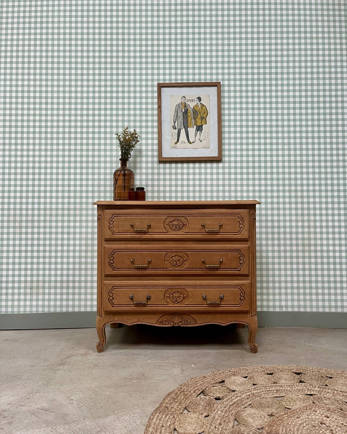 Renovated shabby chic chest of drawers