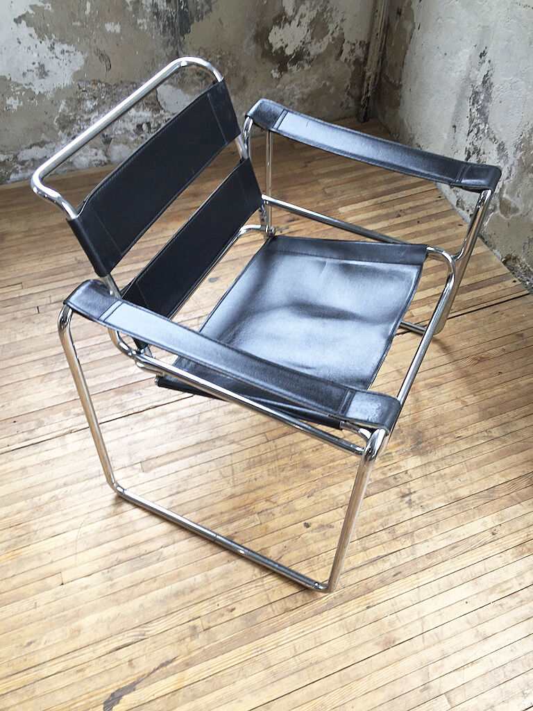 Bauhaus modernist leather chrome armchairs