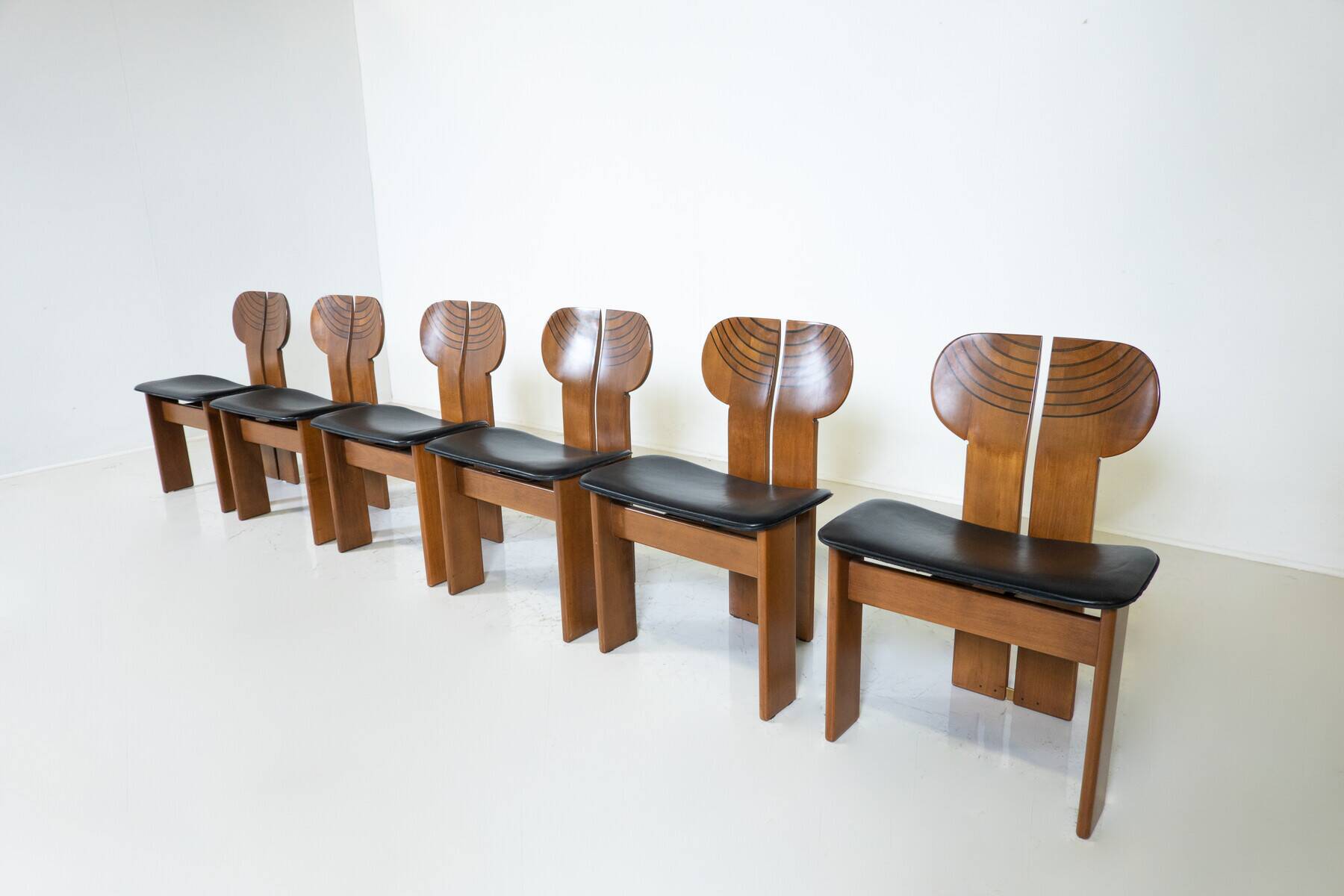 Mid-Century Modern Set of 6 Africa Chairs by Afra & Tobia Scarpa for Maxalto, 1970s