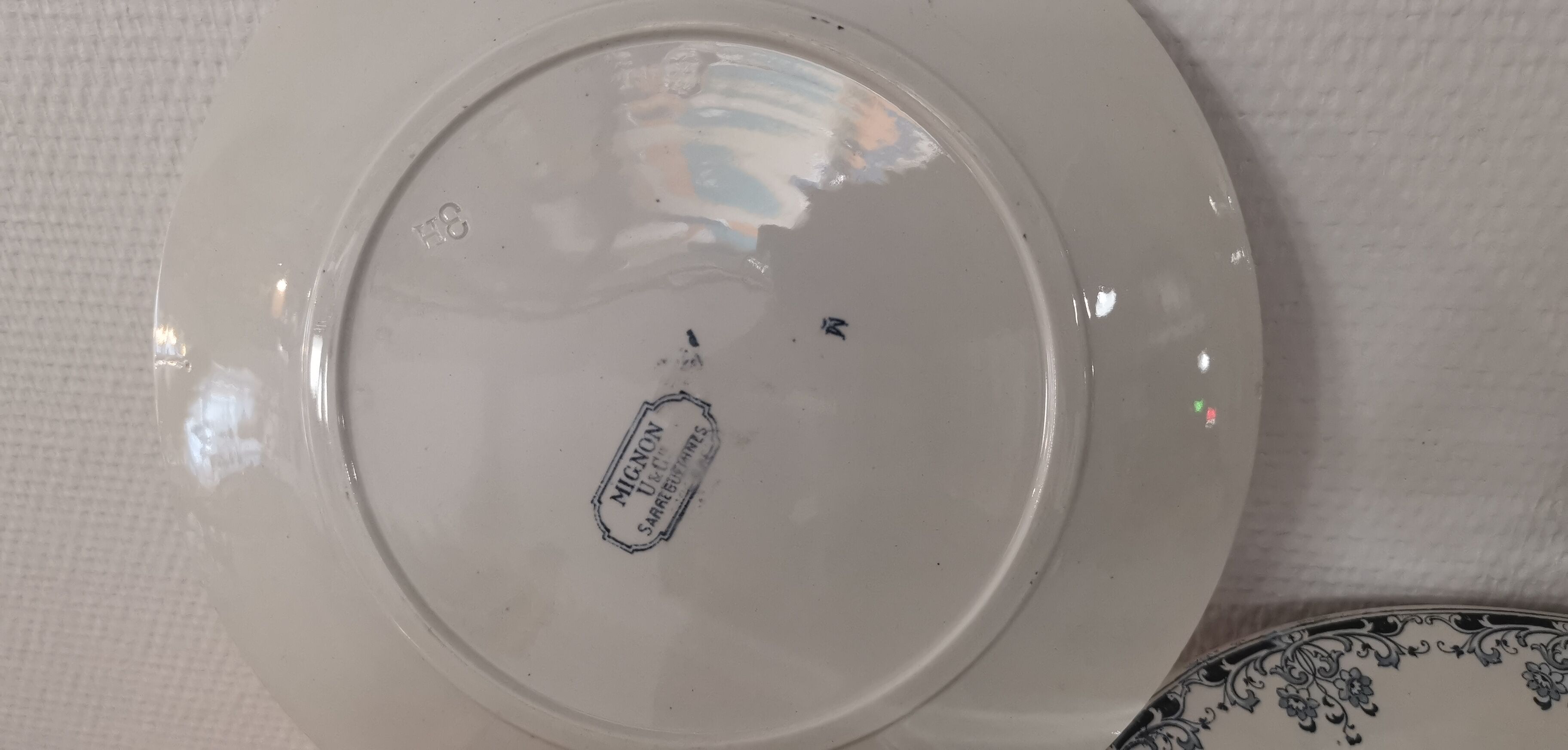 6 Flat plates in blue/green iron earth model "Mignon", H & Cie Sarreguemines