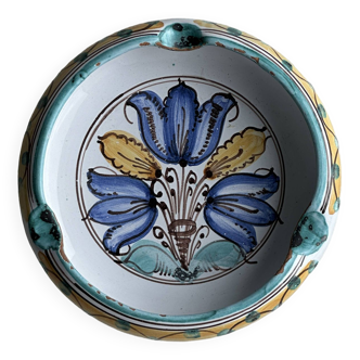Hand-painted white terracotta ashtray with stylized flower pattern