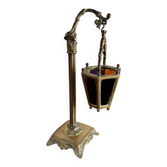 Lampe veilleuse en bronze et verres multicolores Restauration XIXe