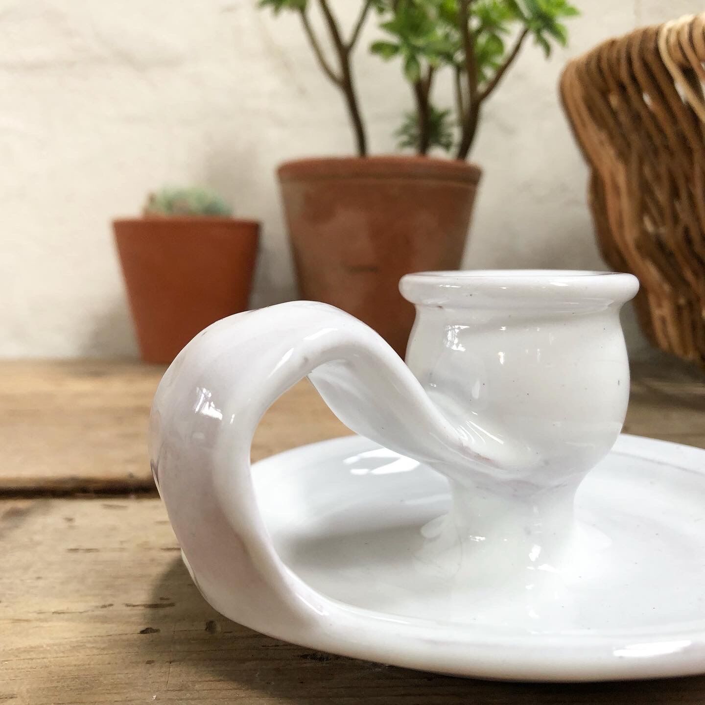 Ceramic candle holder