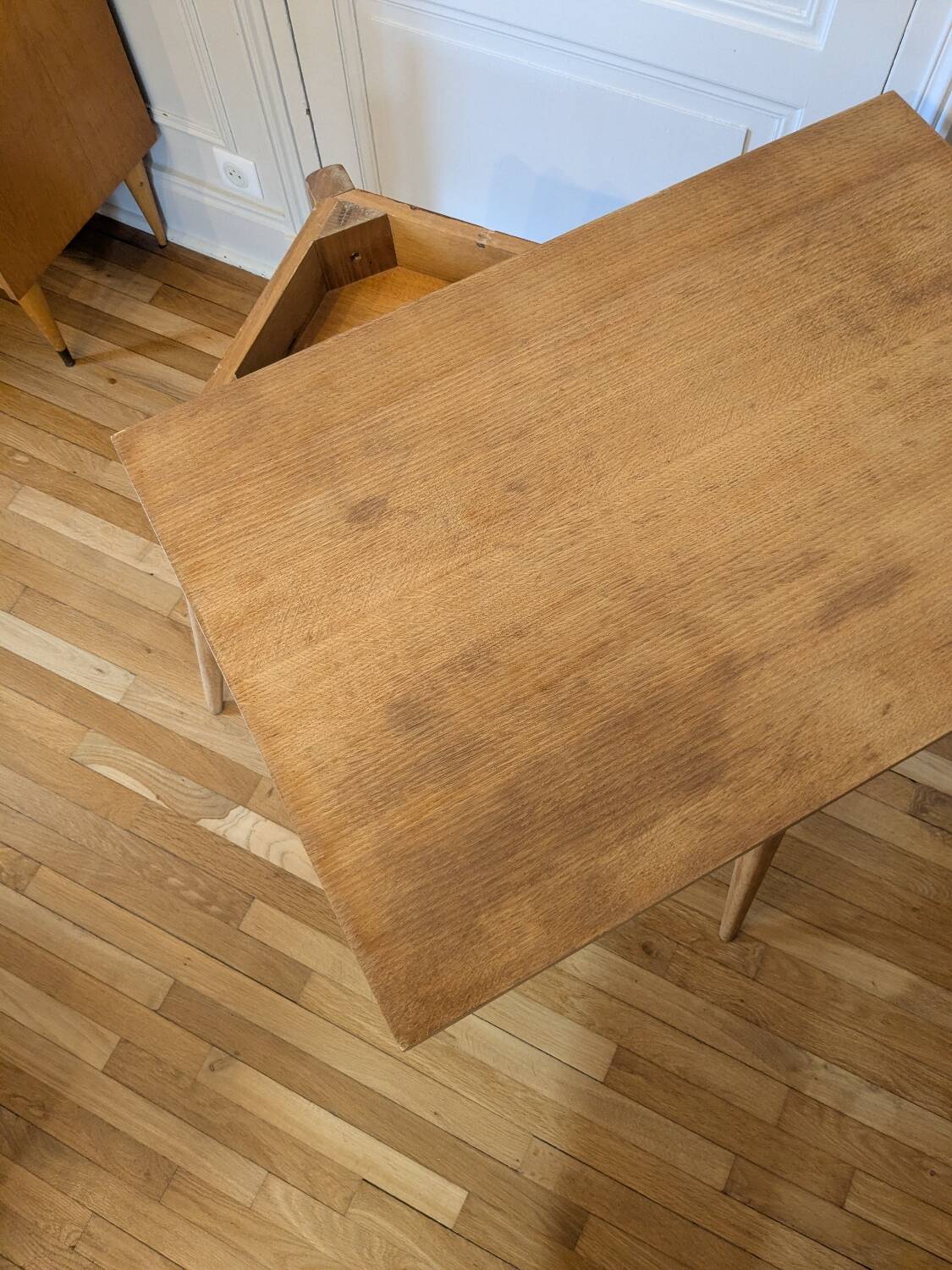 Vintage extendable table