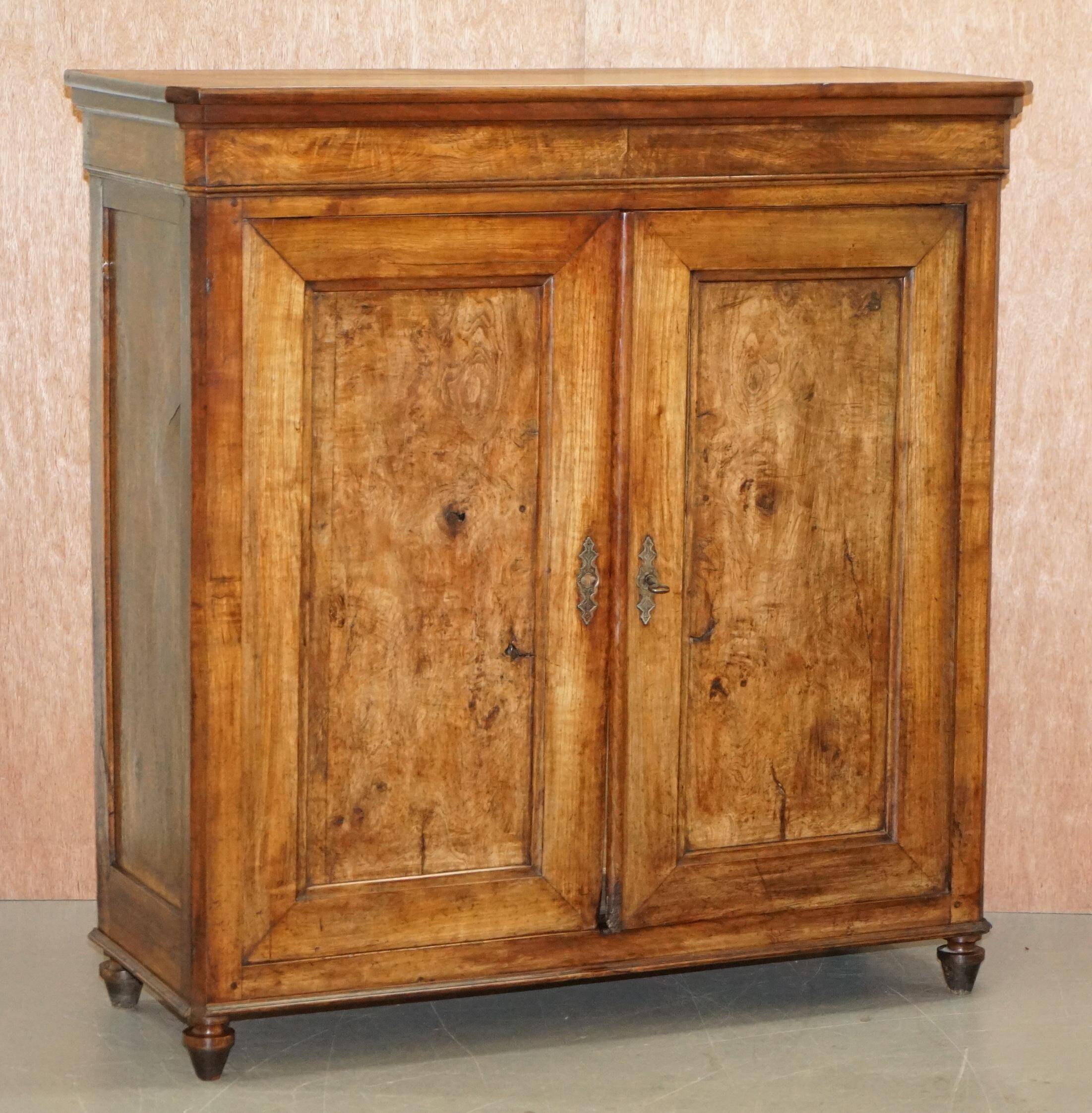 Armoire à pots française en bois fruitier circa 1820
