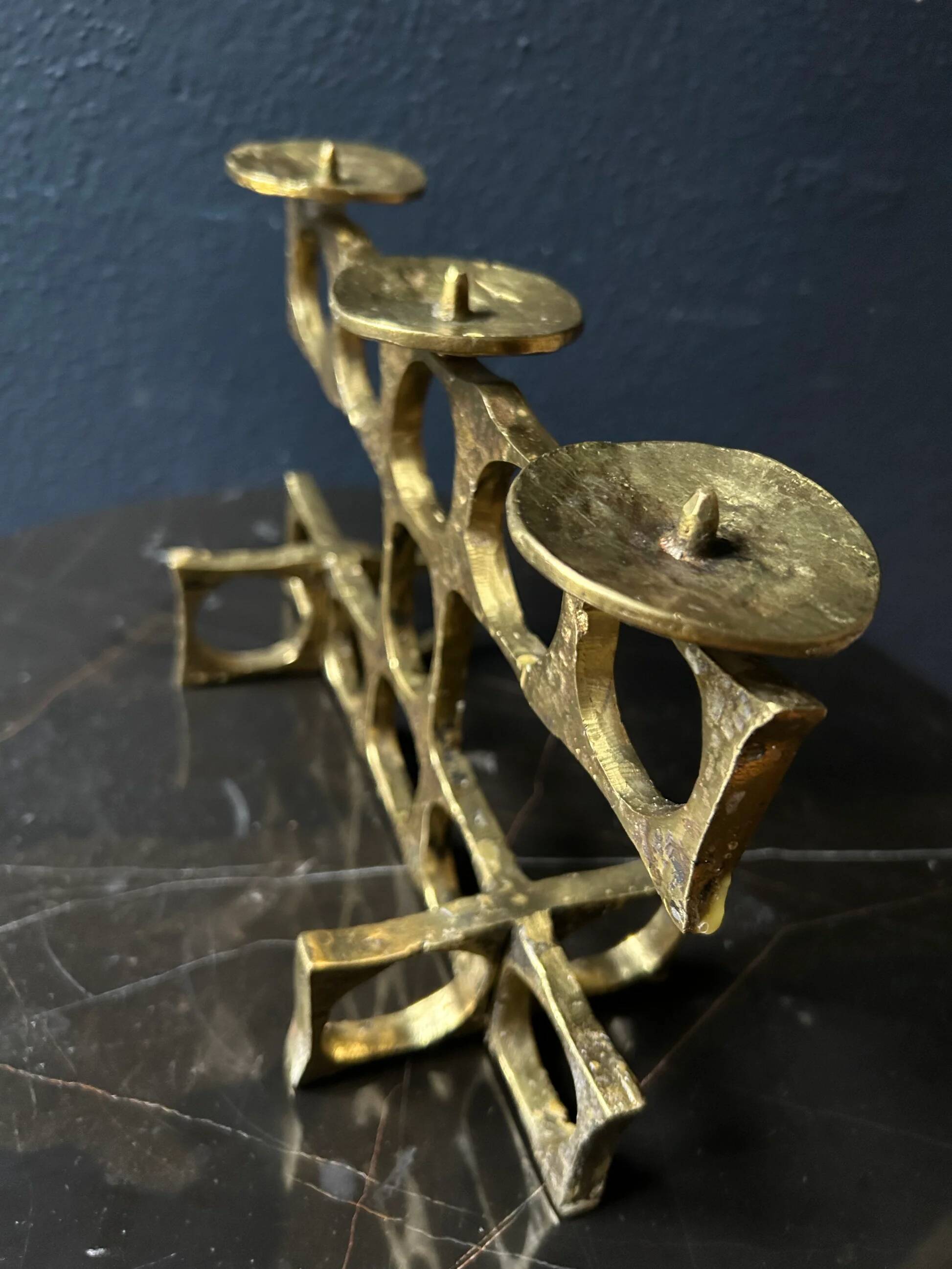 Brass chandelier handcrafted by Heinz Goll, brutalist, Austria 1970.