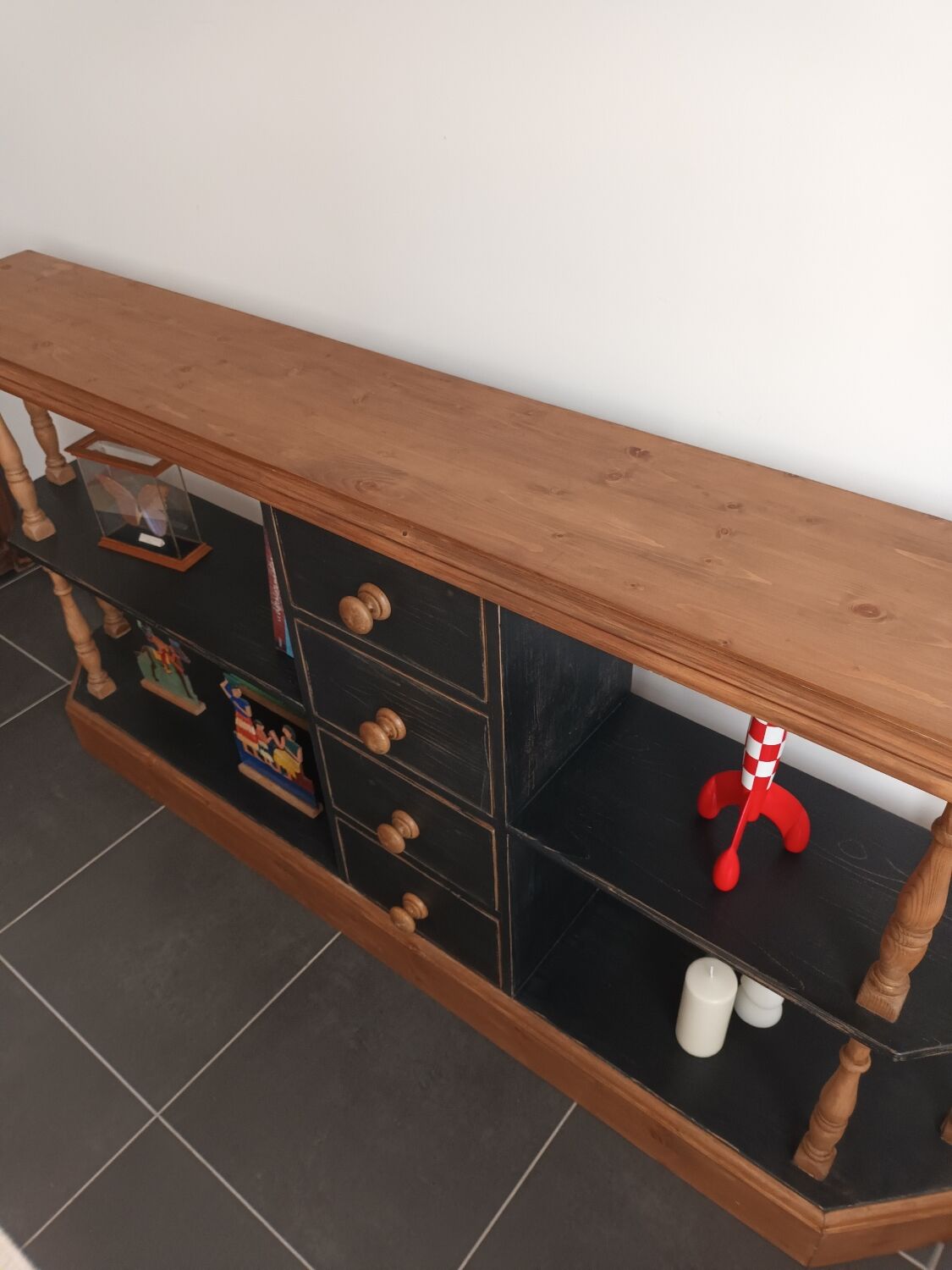 Draper's trade furniture