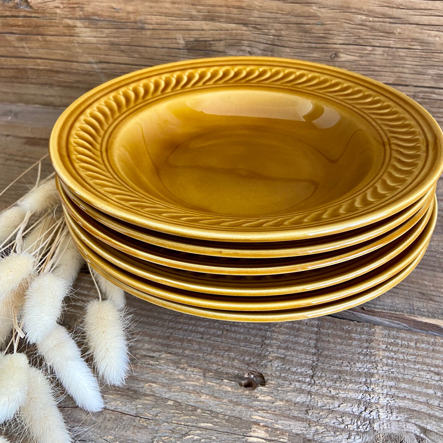 6 vintage Gien hollow plates