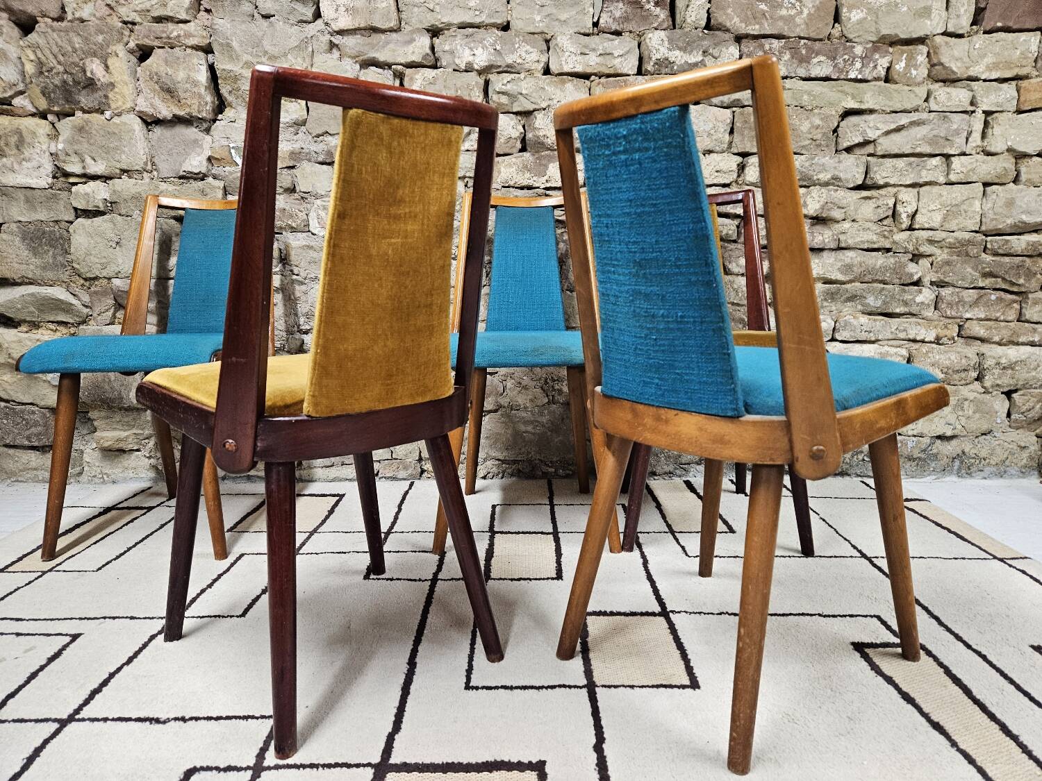 Set of 5 vintage spindle foot bistro chairs 1960"