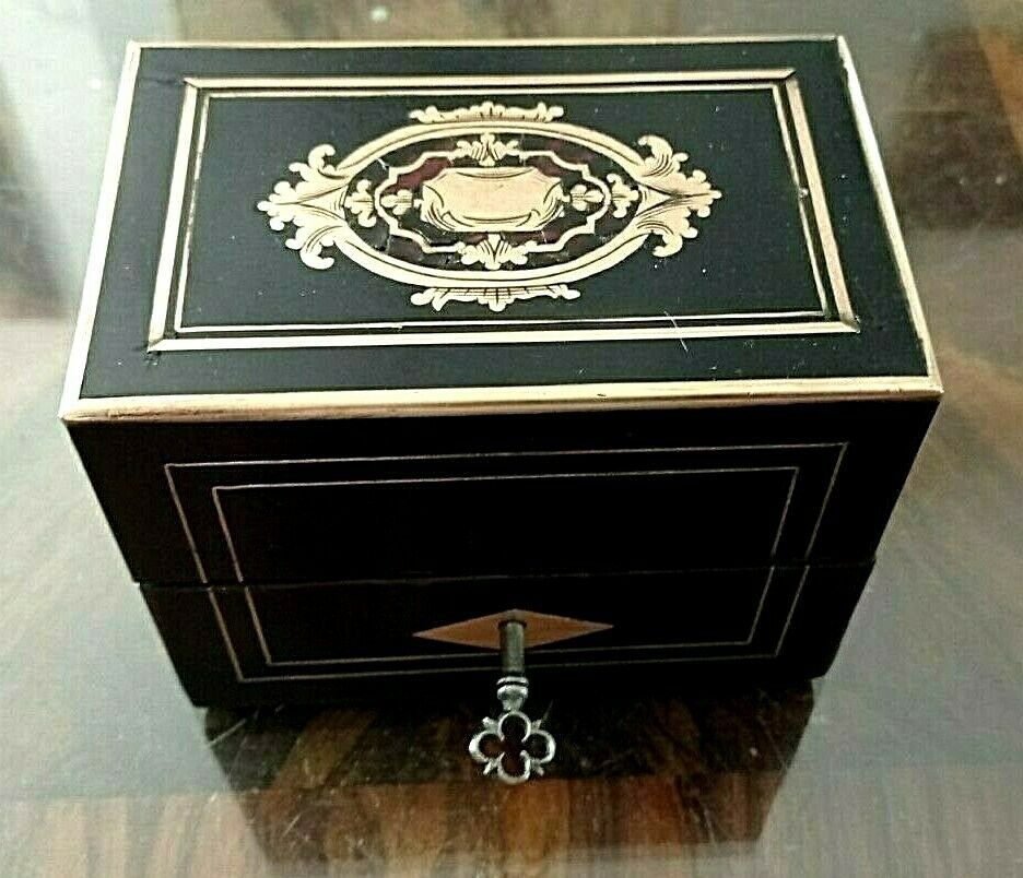 Cellar with odors XIX Napoleon 3 Boulle Box pafums