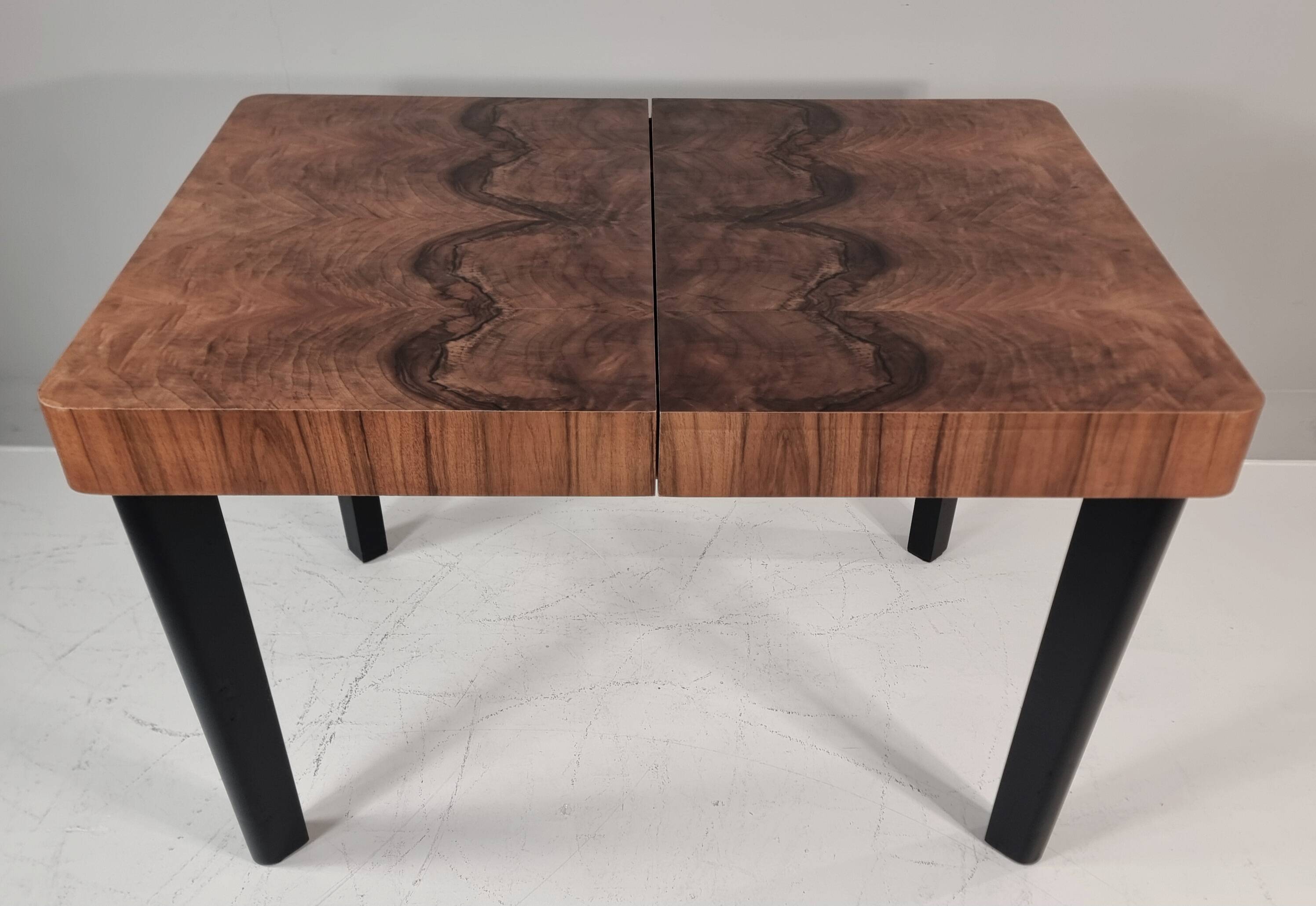 Art Deco dining table in walnut, 1960s