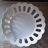 Openwork ceramic basket with feet