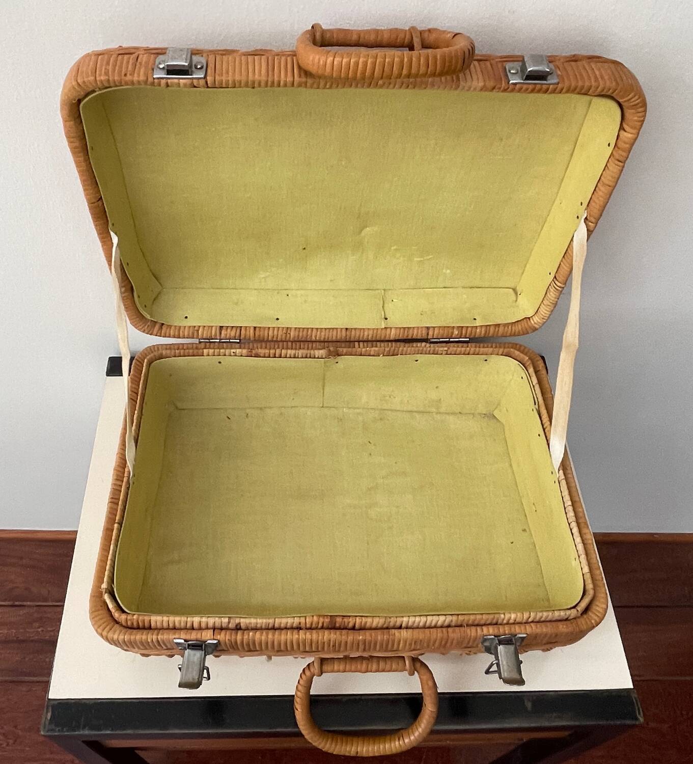 Small vintage rattan suitcase, bohemian spirit, 1960s-70s.