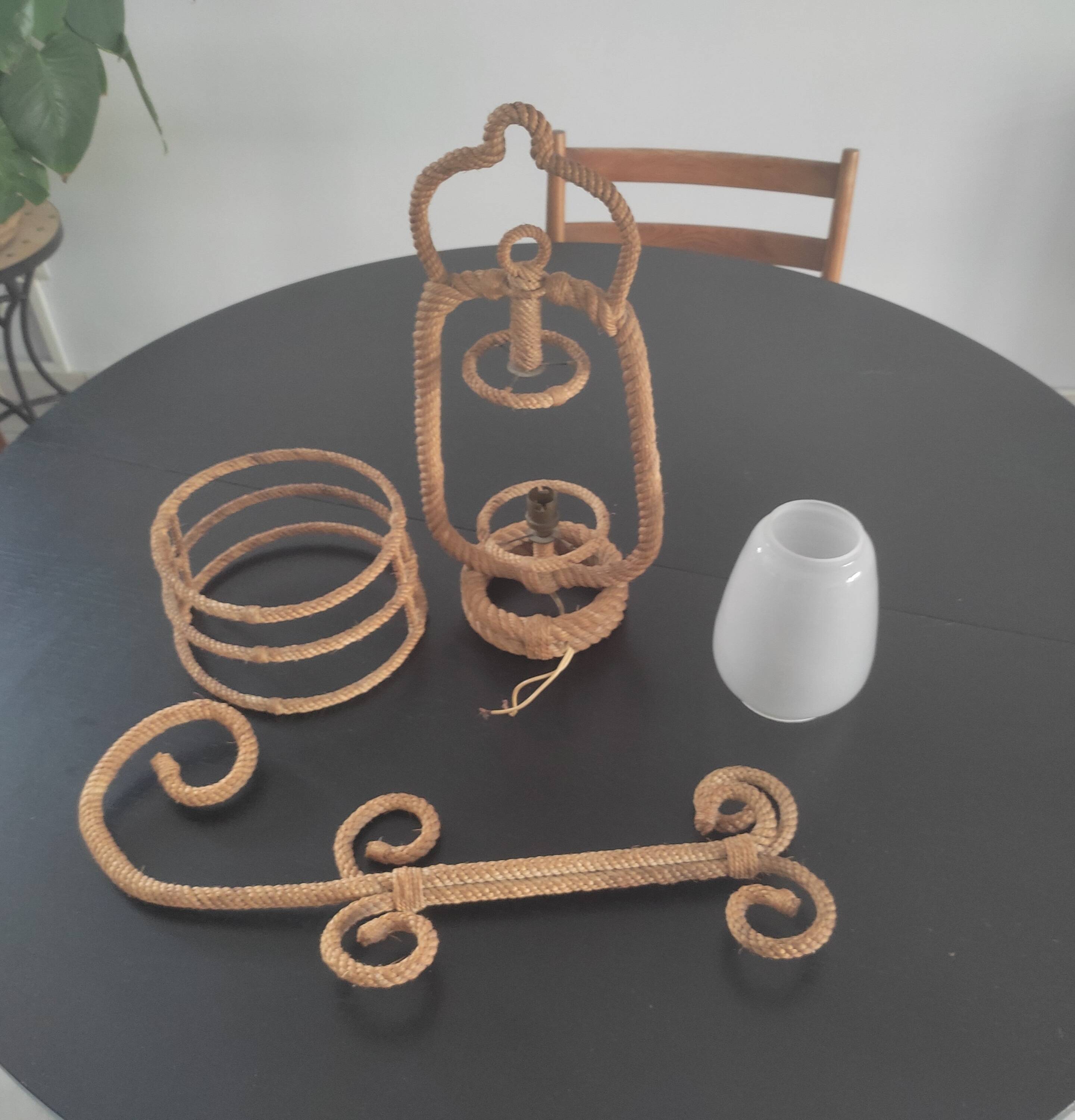 Rope wall lamp