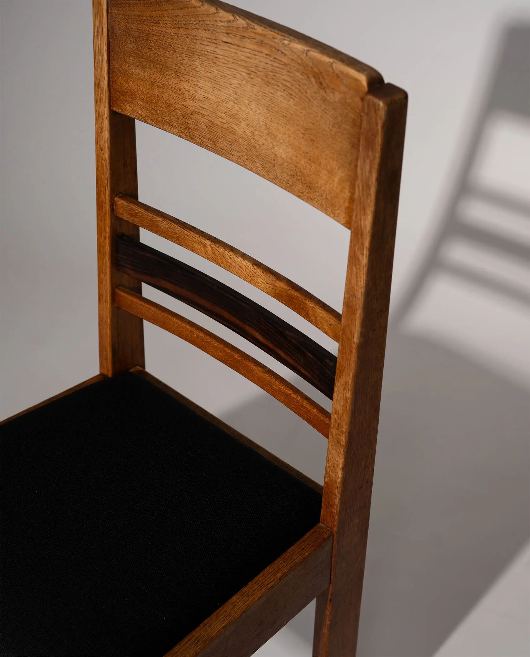 Amsterdam School oak dining chairs, Netherlands, 1920s