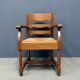 Ensemble de deux fauteuils en chêne néerlandais avec sièges en paille.