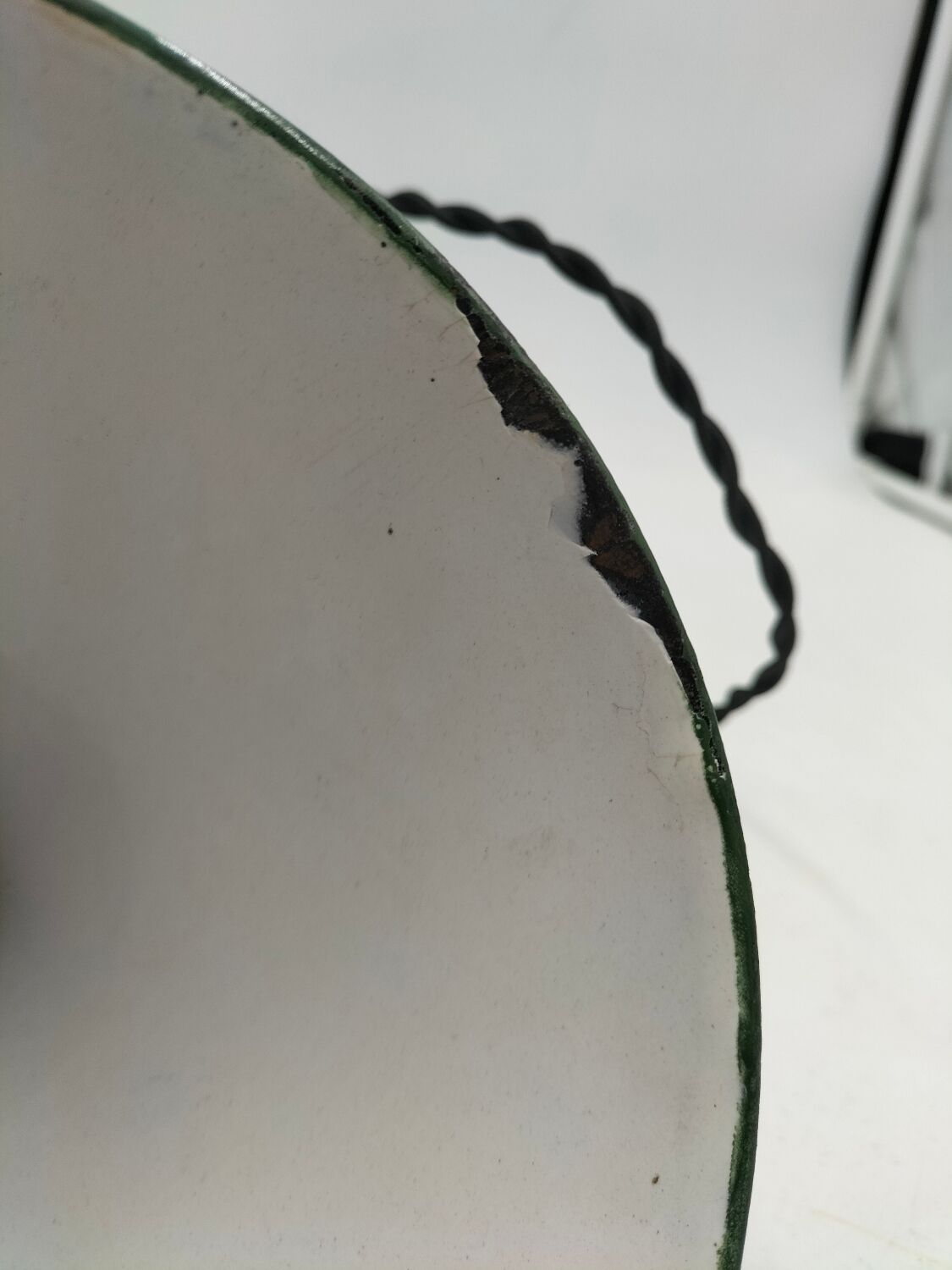 Suspension cone enamelled sheet metal