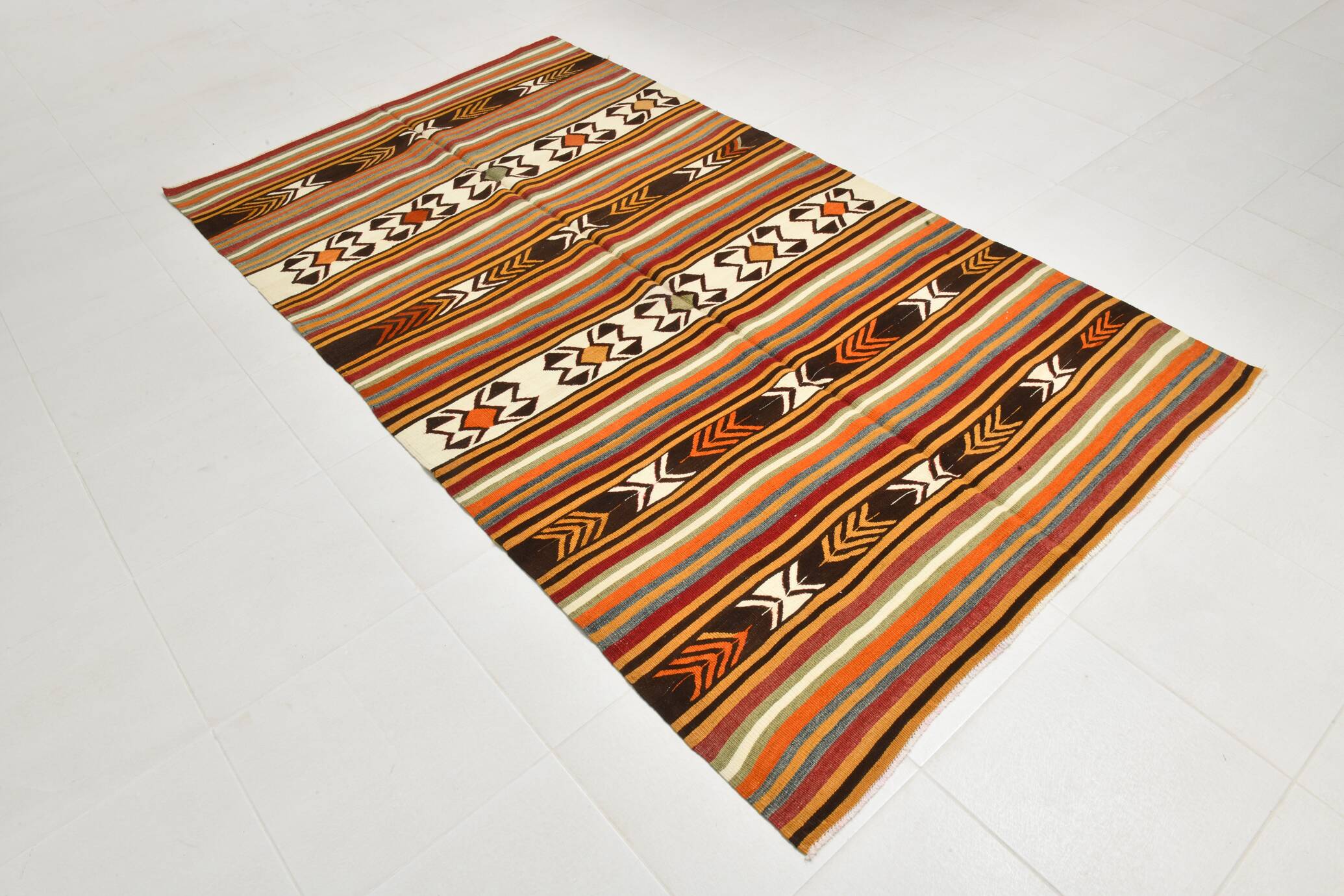 5x9 Striped Anatolian Kilim Rug, Turkish Kilim Rug, 148x264Cm