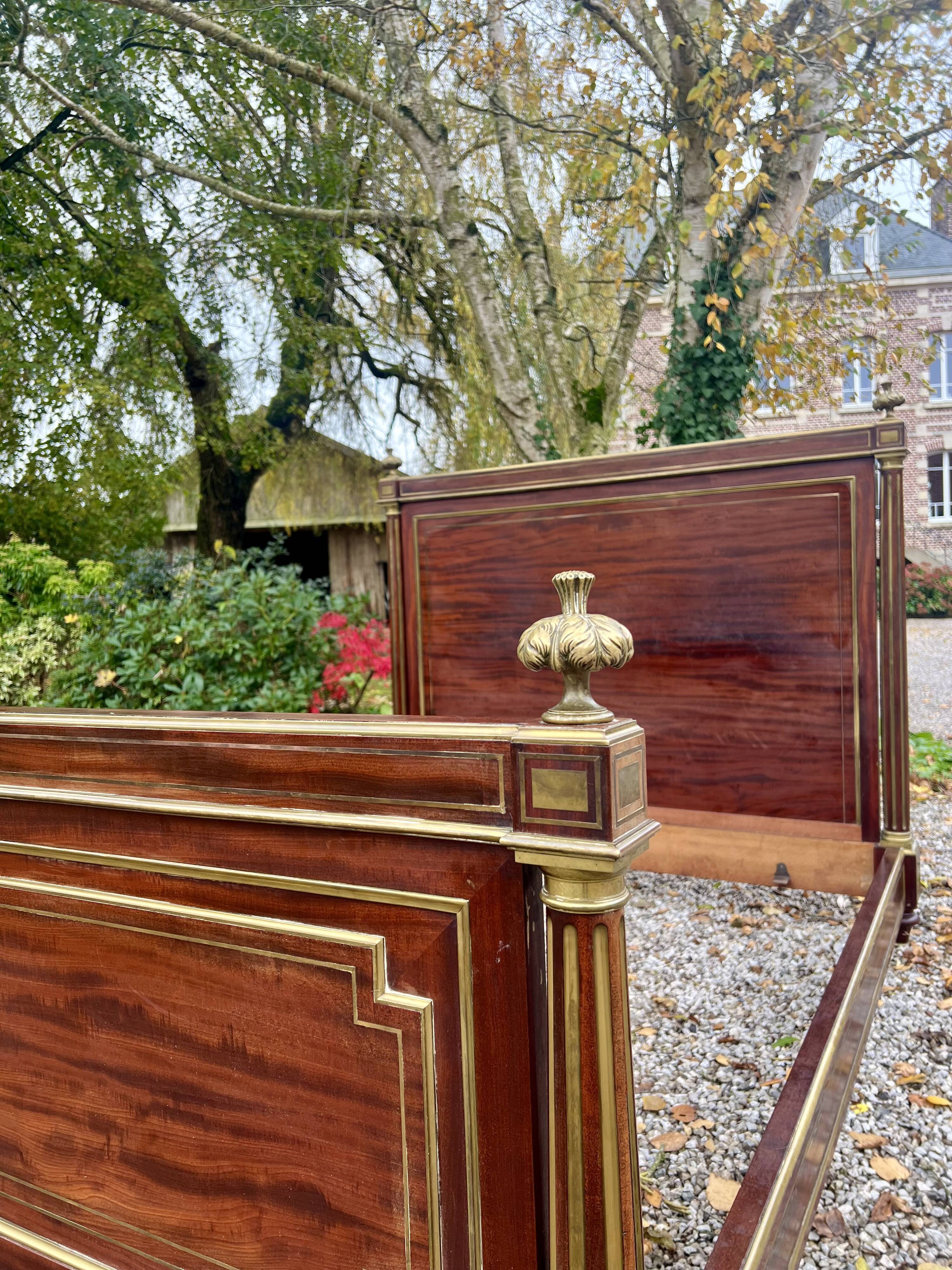 Magnificent Louis XVI style flamed mahogany bed Attributed to Gervais-maximilien Durand