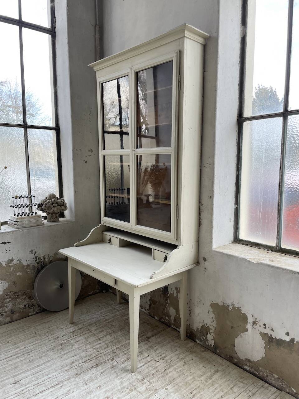 20th century showcase office