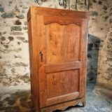 Armoire ancienne française en châtaignier – XVIIIe siècle
