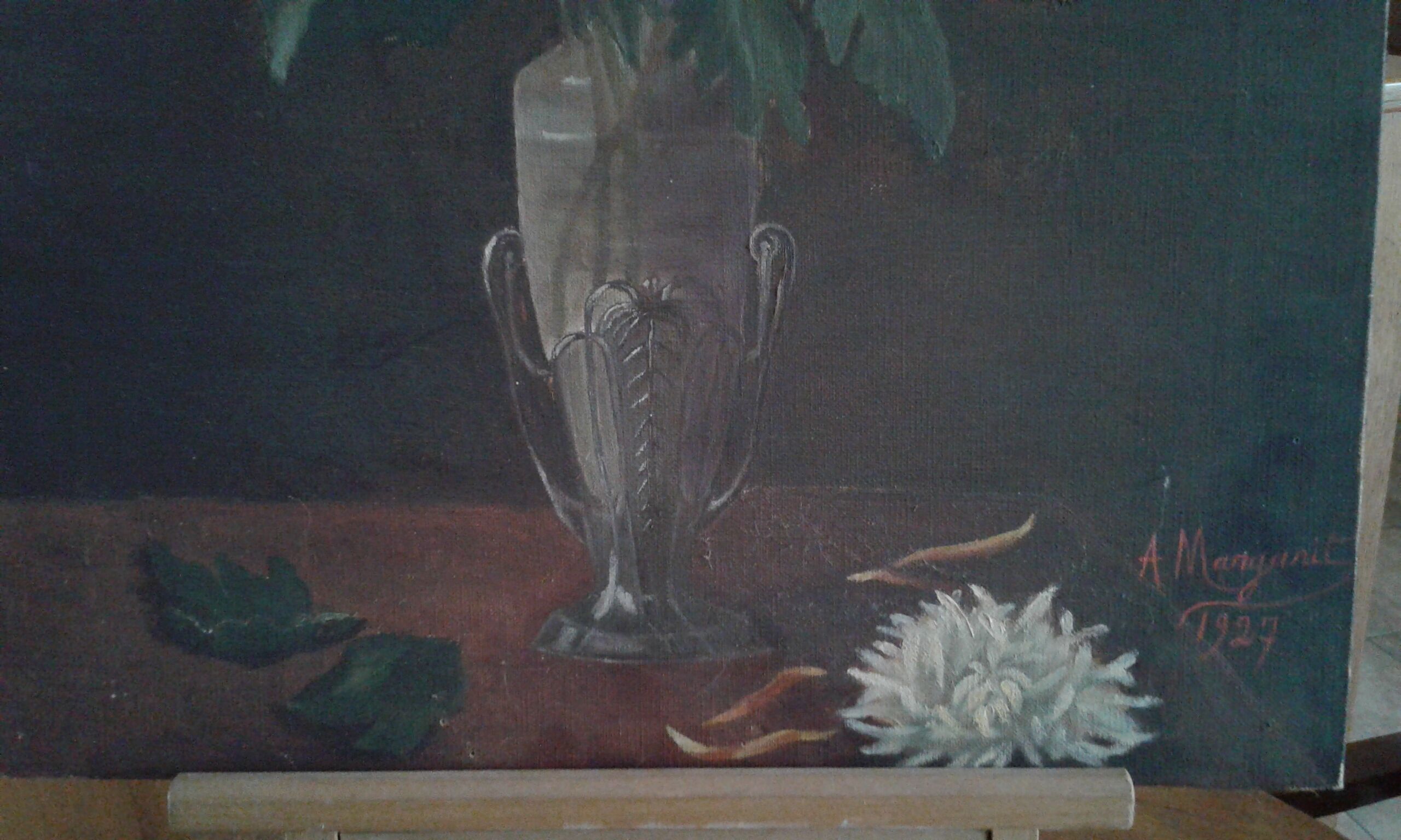 table. Still life with a bouquet of chrysanthemums. 1927