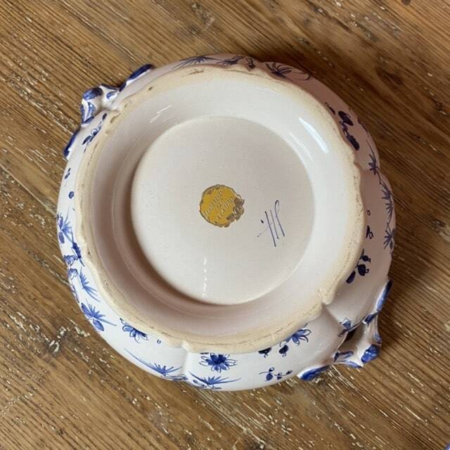 Soup tureen and its presentation dish with blue Moustiers decor