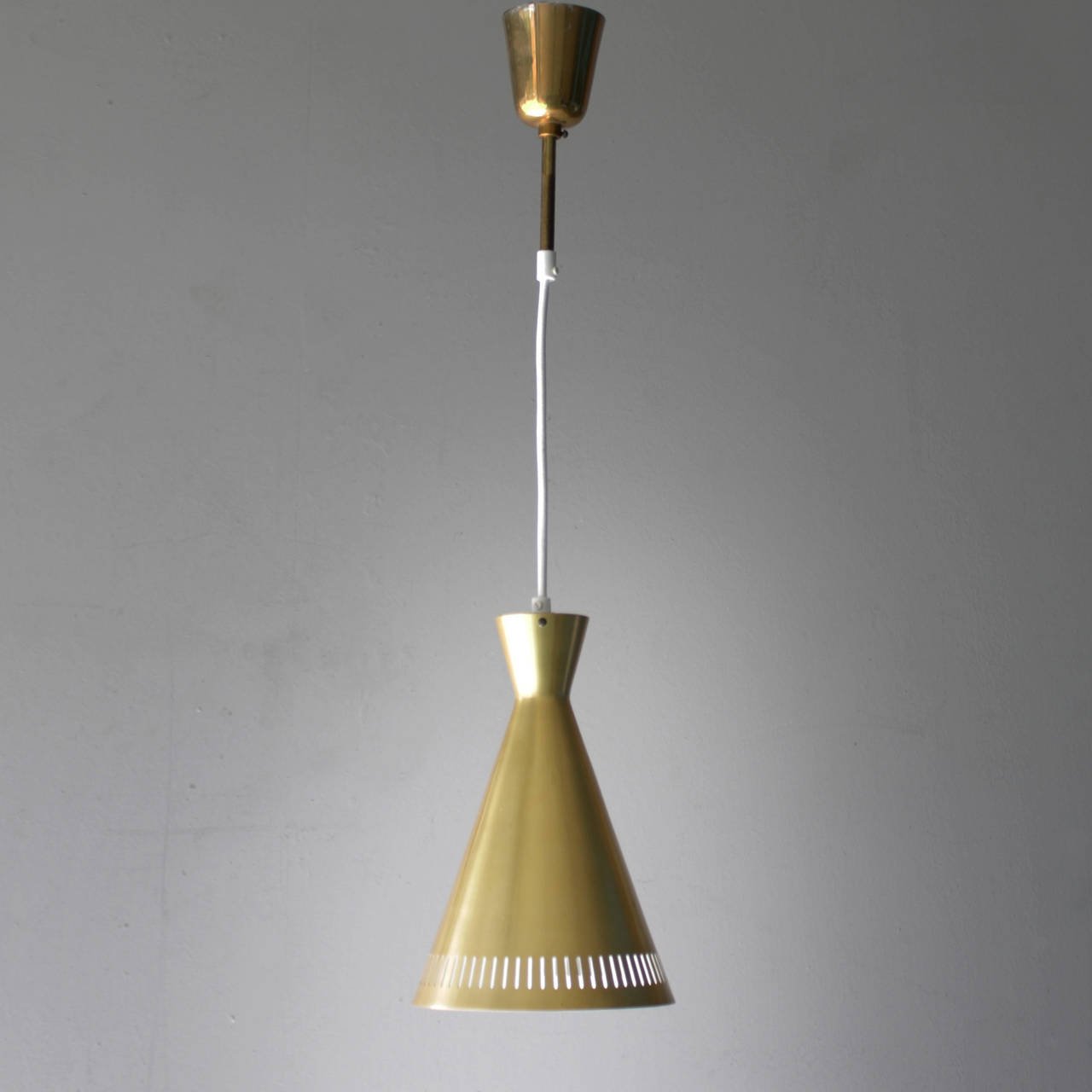 Pair of Scandinavian diabolo suspensions brass
