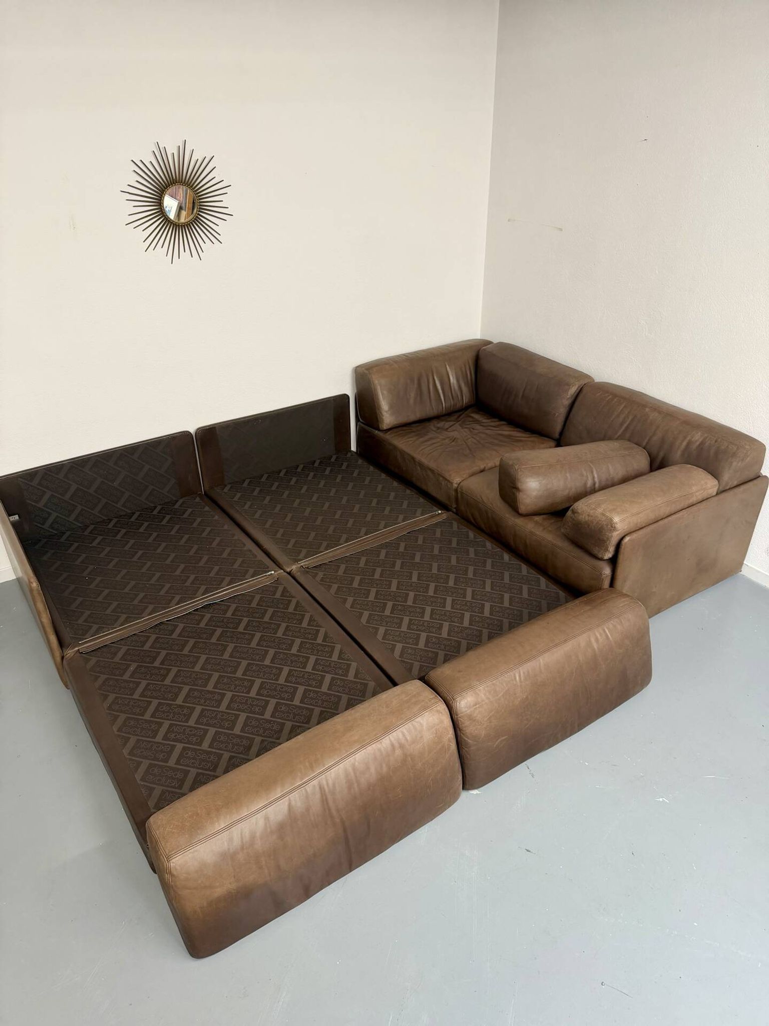 Canapé d’angle modulable DS-76 en cuir marron design De Sede année 80 