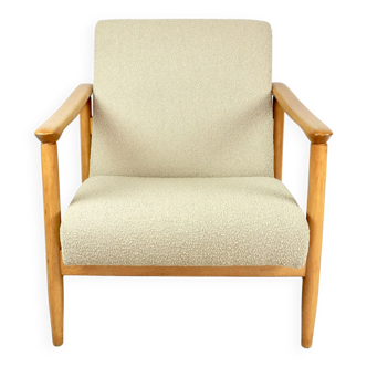 Gfm-142 armchair in beige boucle, 1970s